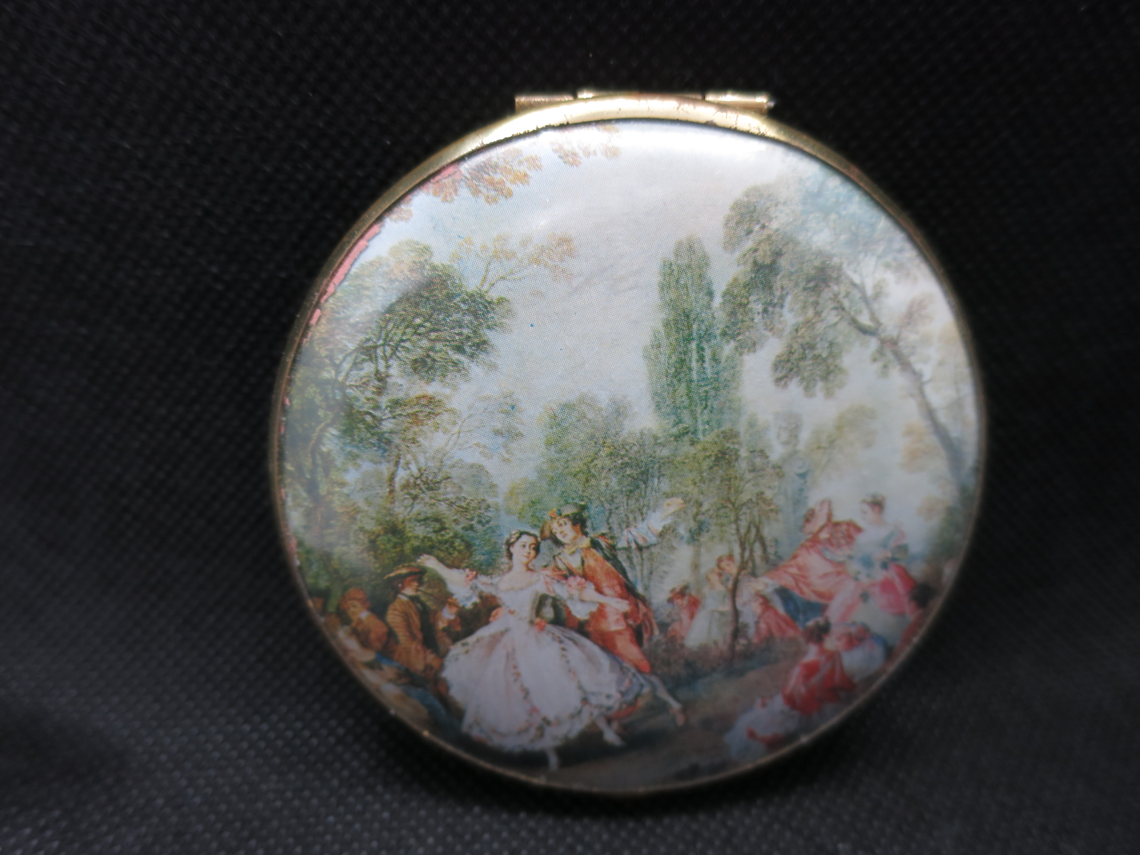 Mirror Compact Japan Victorian Dancing Vinyl Vintage