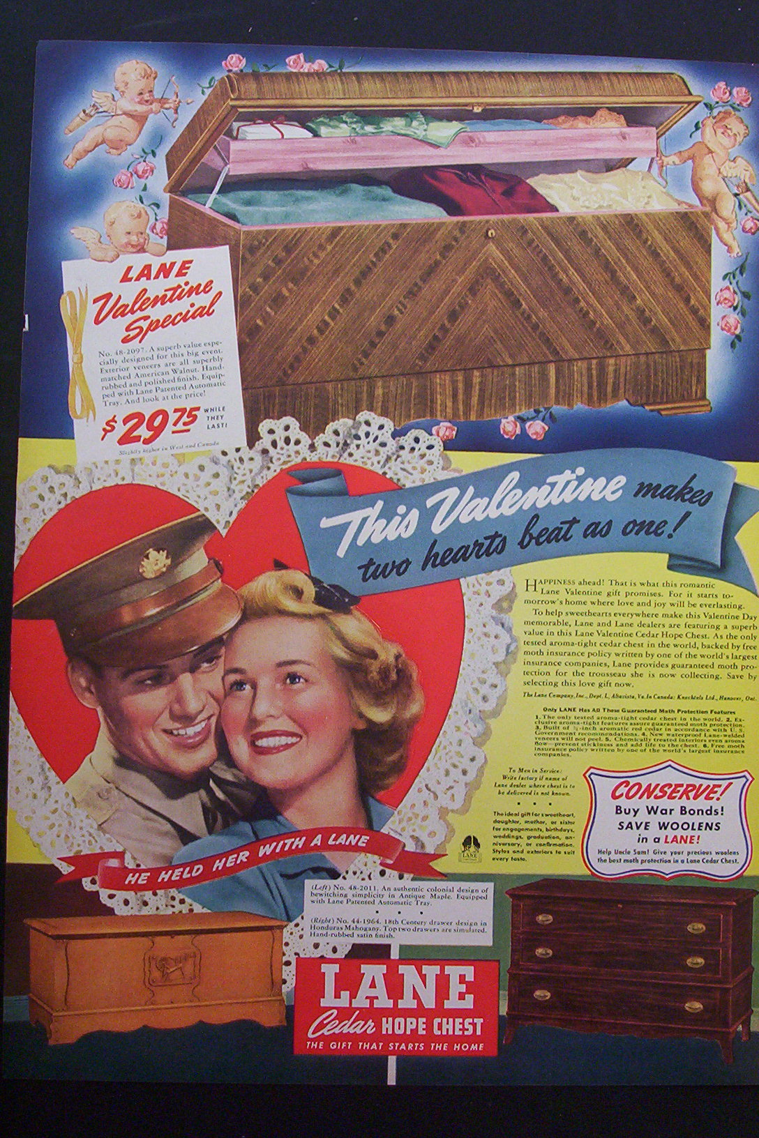 1943 Lane Cedar Hope Chest with Soldier & Woman