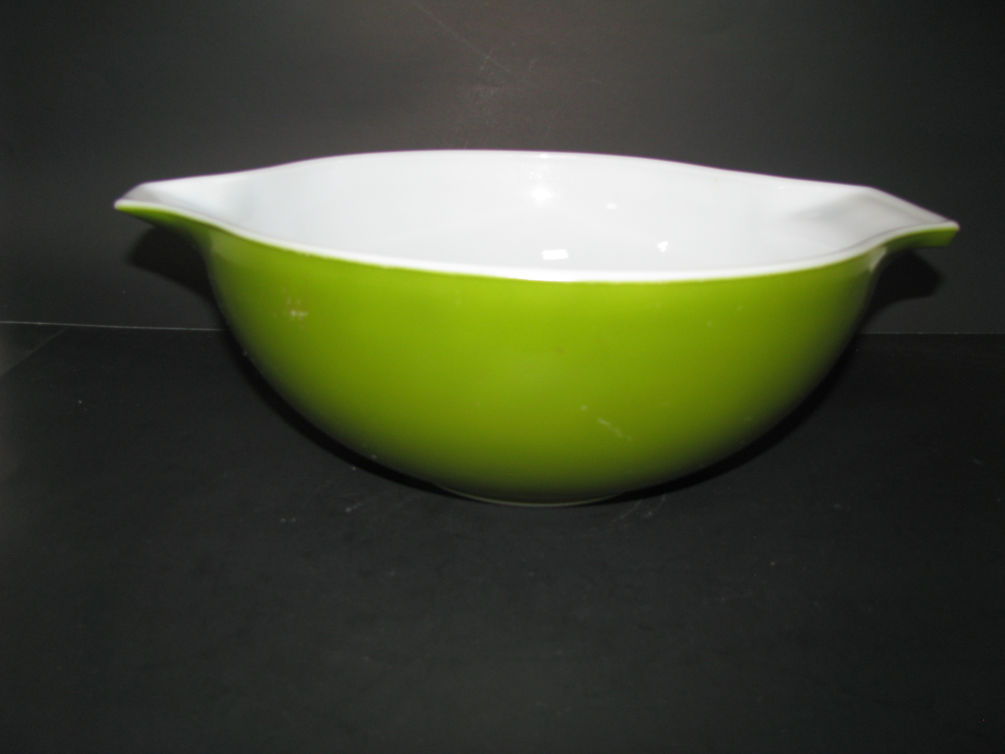 Vintage Pyrex Verde 444 4qt Cinderella Bowl