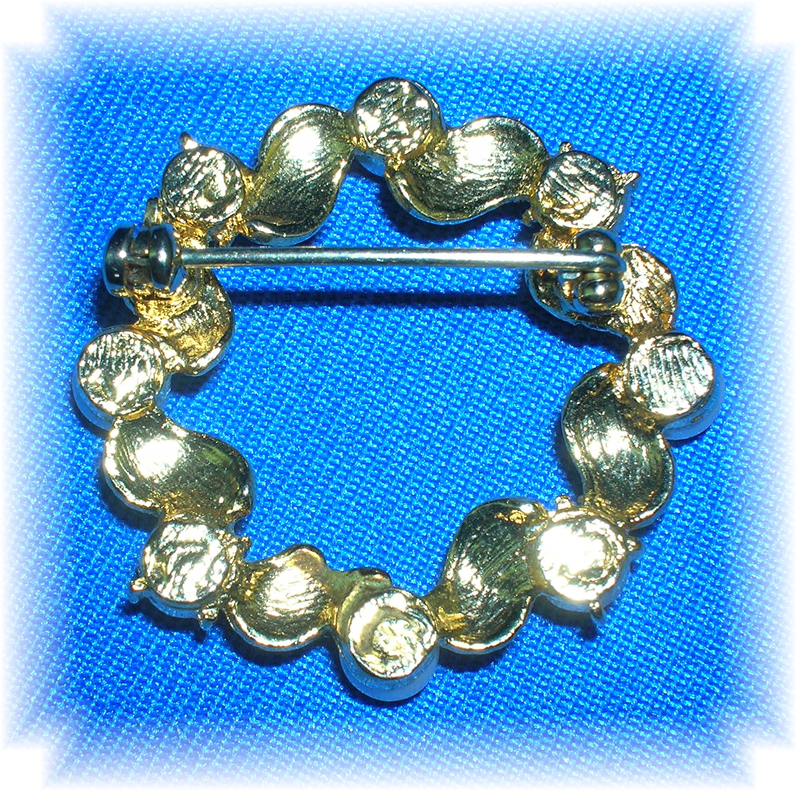 Pearls Faux Gold Leaves Crystals Brooch
