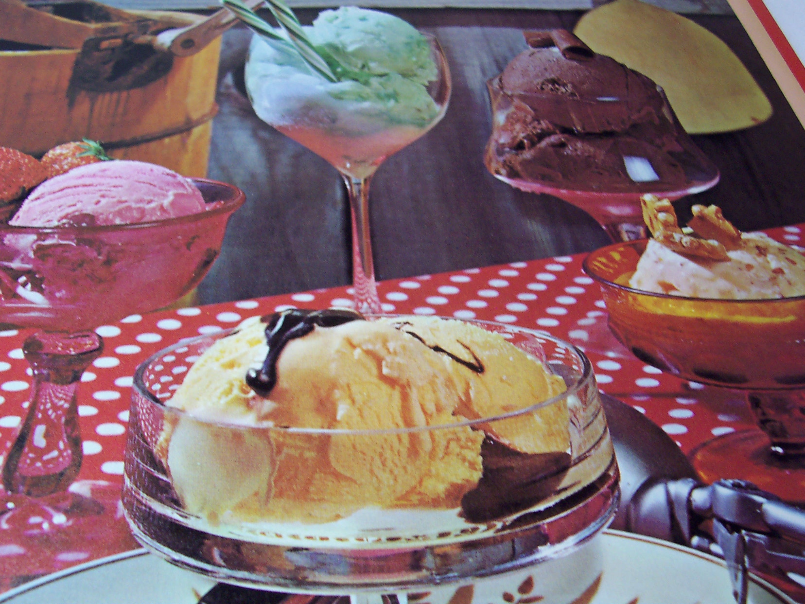 Betty Crocker's Outdoor Cookbook Barbecues