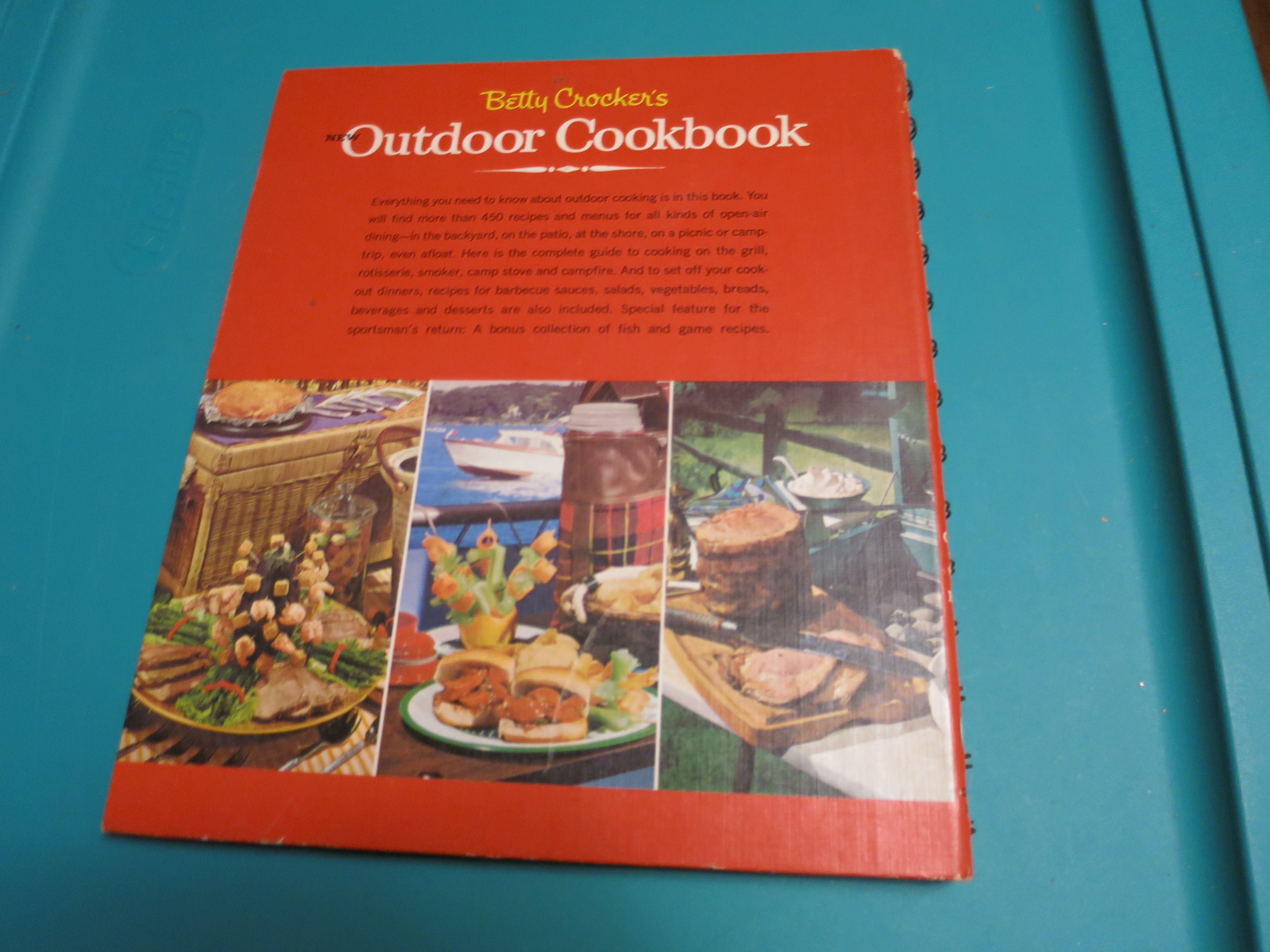Betty Crocker's Outdoor Cookbook Barbecues