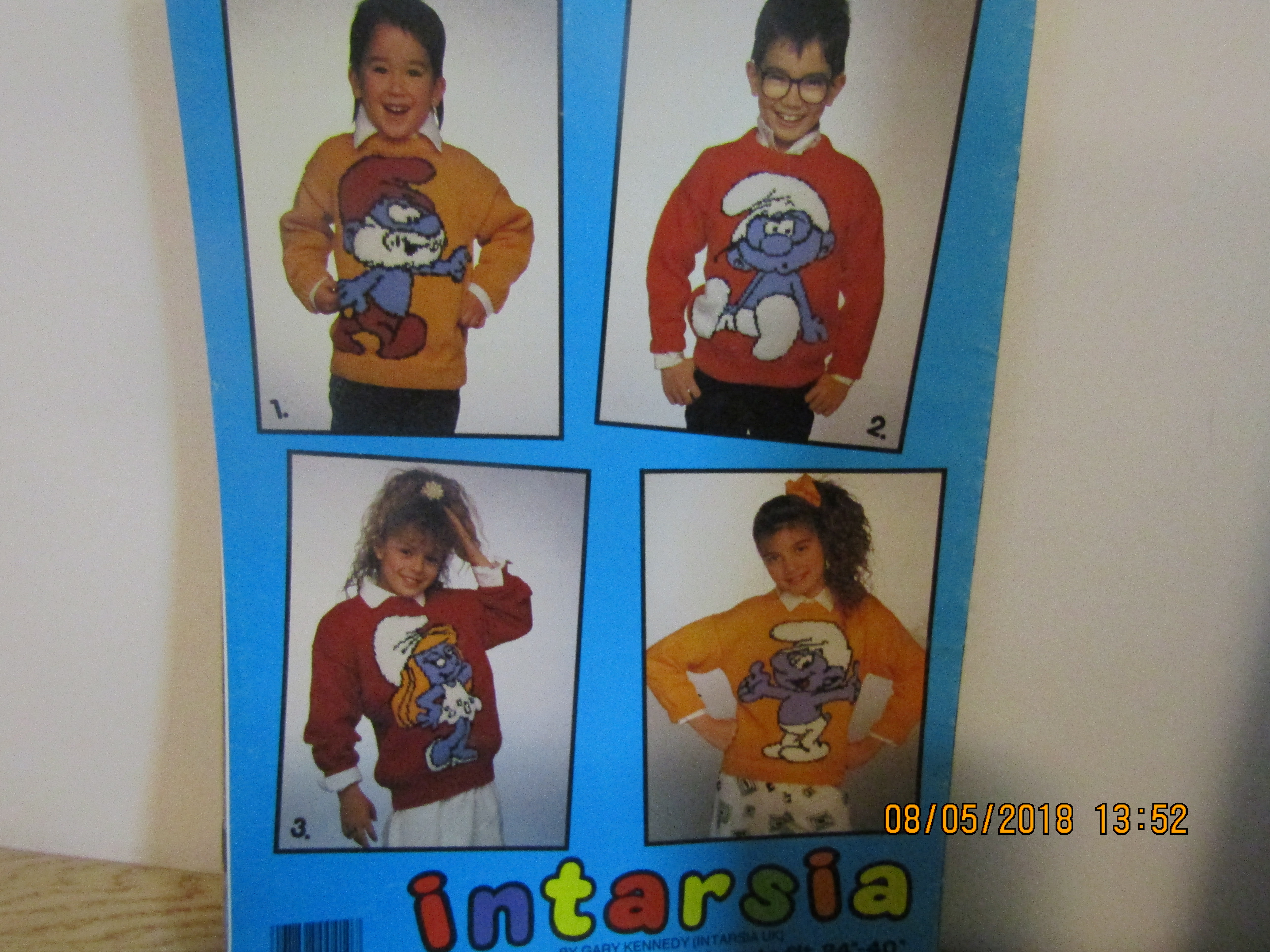 Patons The Smurfs Four Knitting Patterns #527