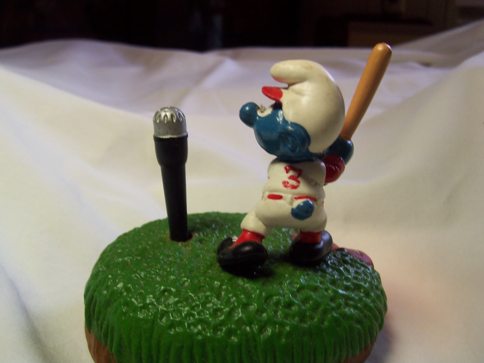 Smurf Baseball Player on Stand 1982