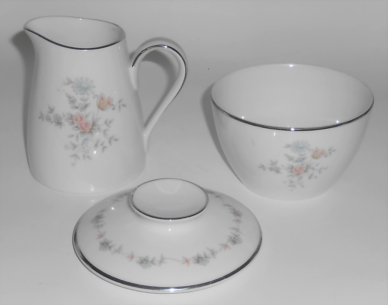 Noritake Porcelain China 6242 Susanna w/Platinum Cream