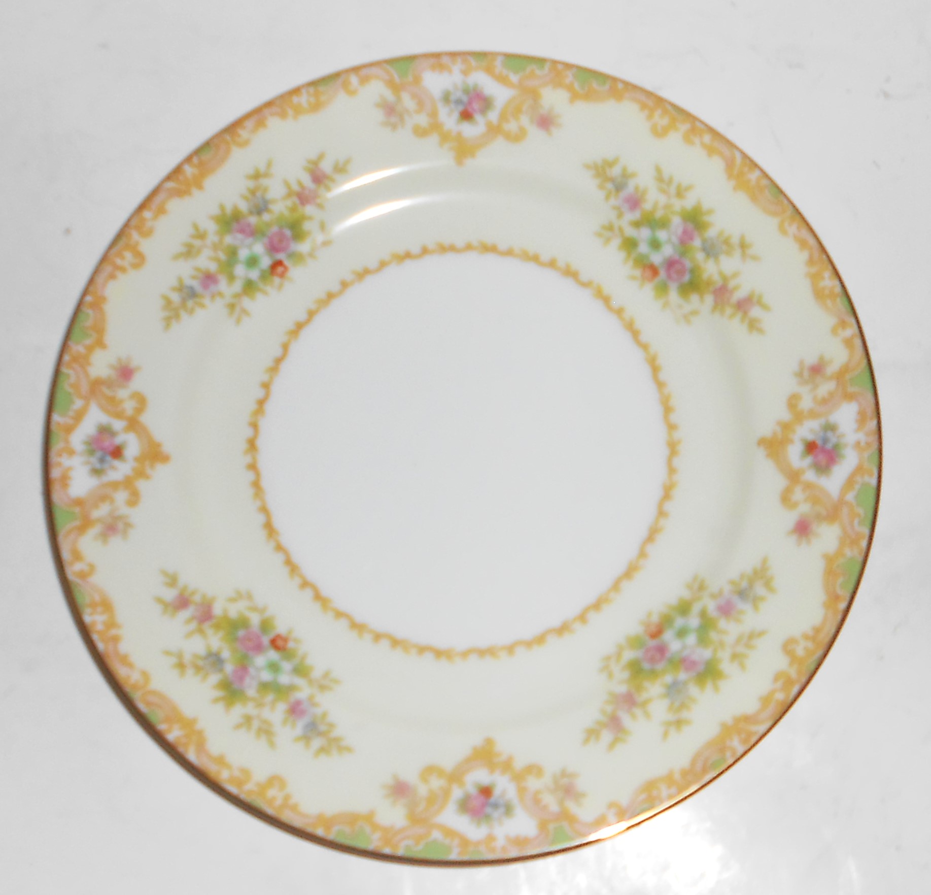 Noritake China Porcelain 581 Fernand Floral w/Gold Sal