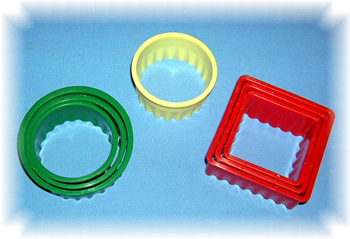 7 Plastic Cookie Cutters