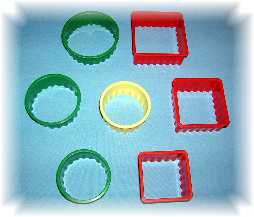 7 Plastic Cookie Cutters