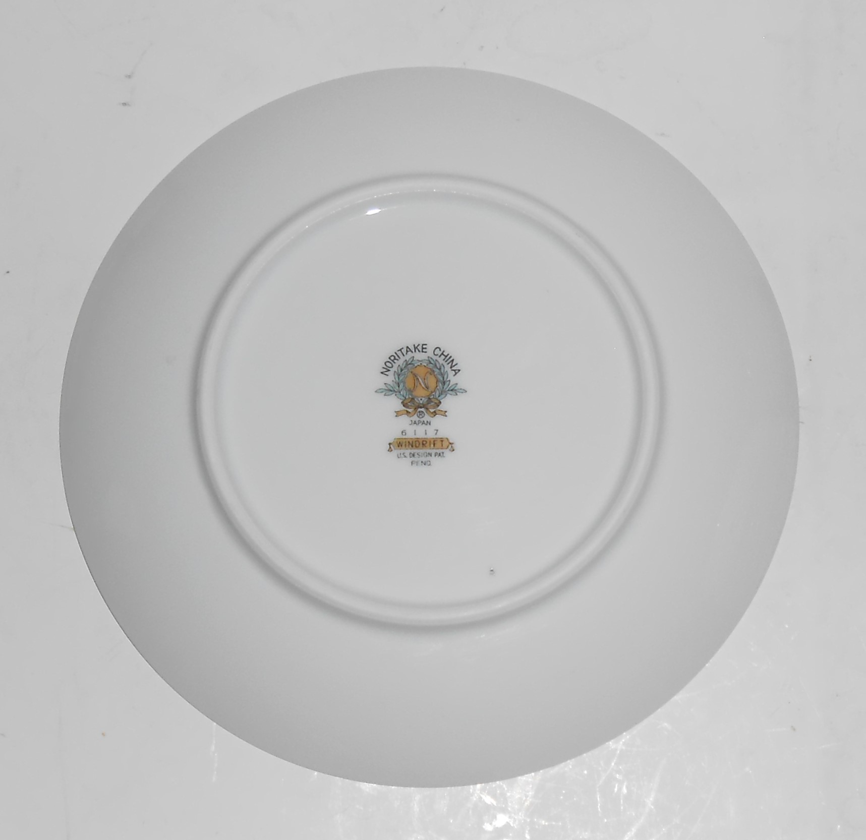 Noritake Porcelain China Windrift W/Gold Bread Plate