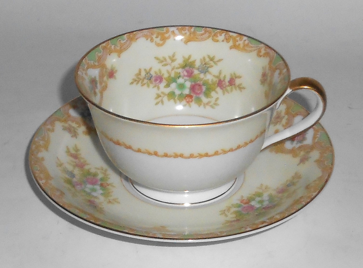 Noritake China Porcelain 581 Fernand Floral w/Gold Cup