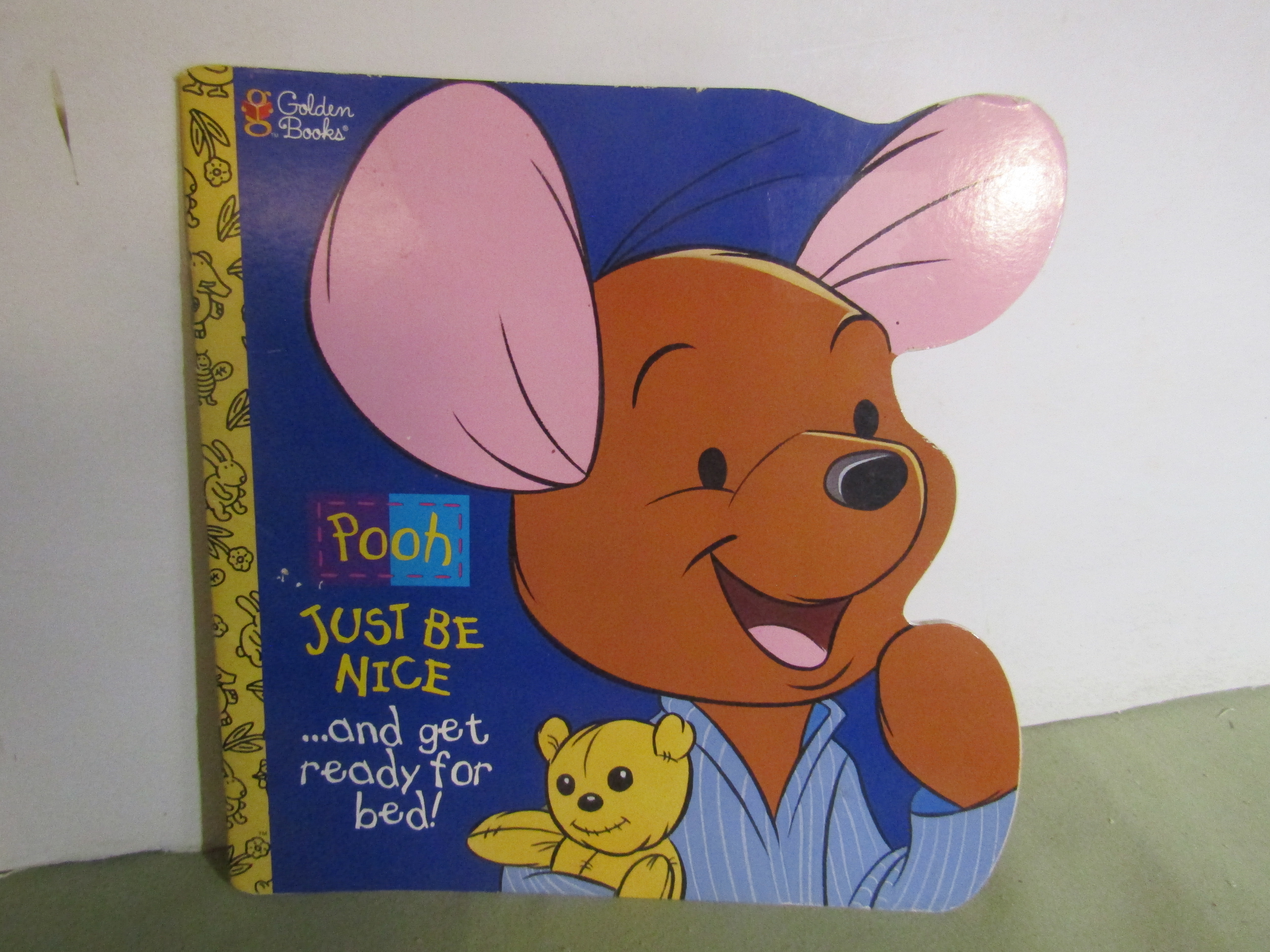 Shape Book Pooh Just Be Nice and Get Ready For Bed