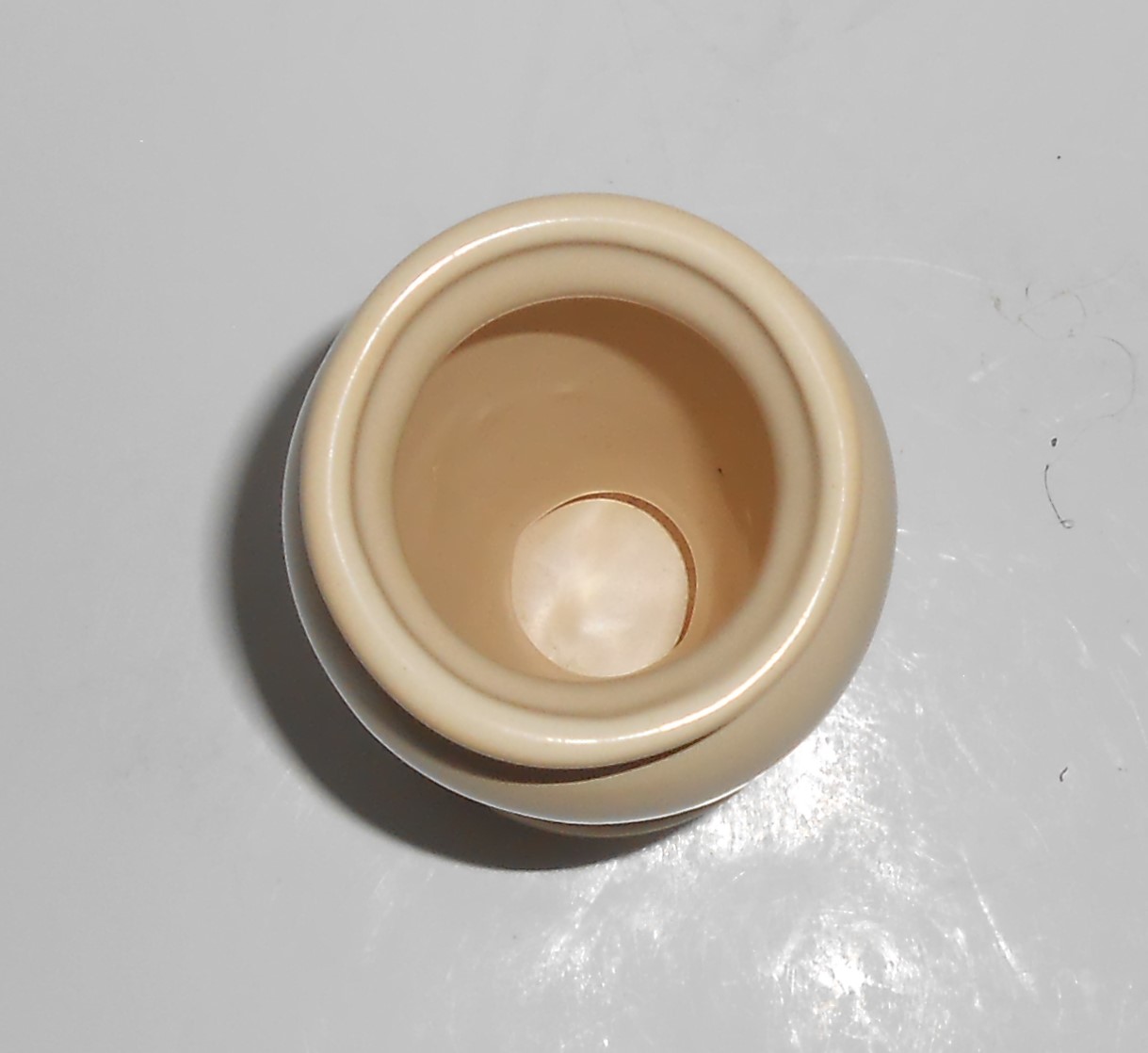 Caliente Pottery Matte Ivory  4-5/8'' Vase