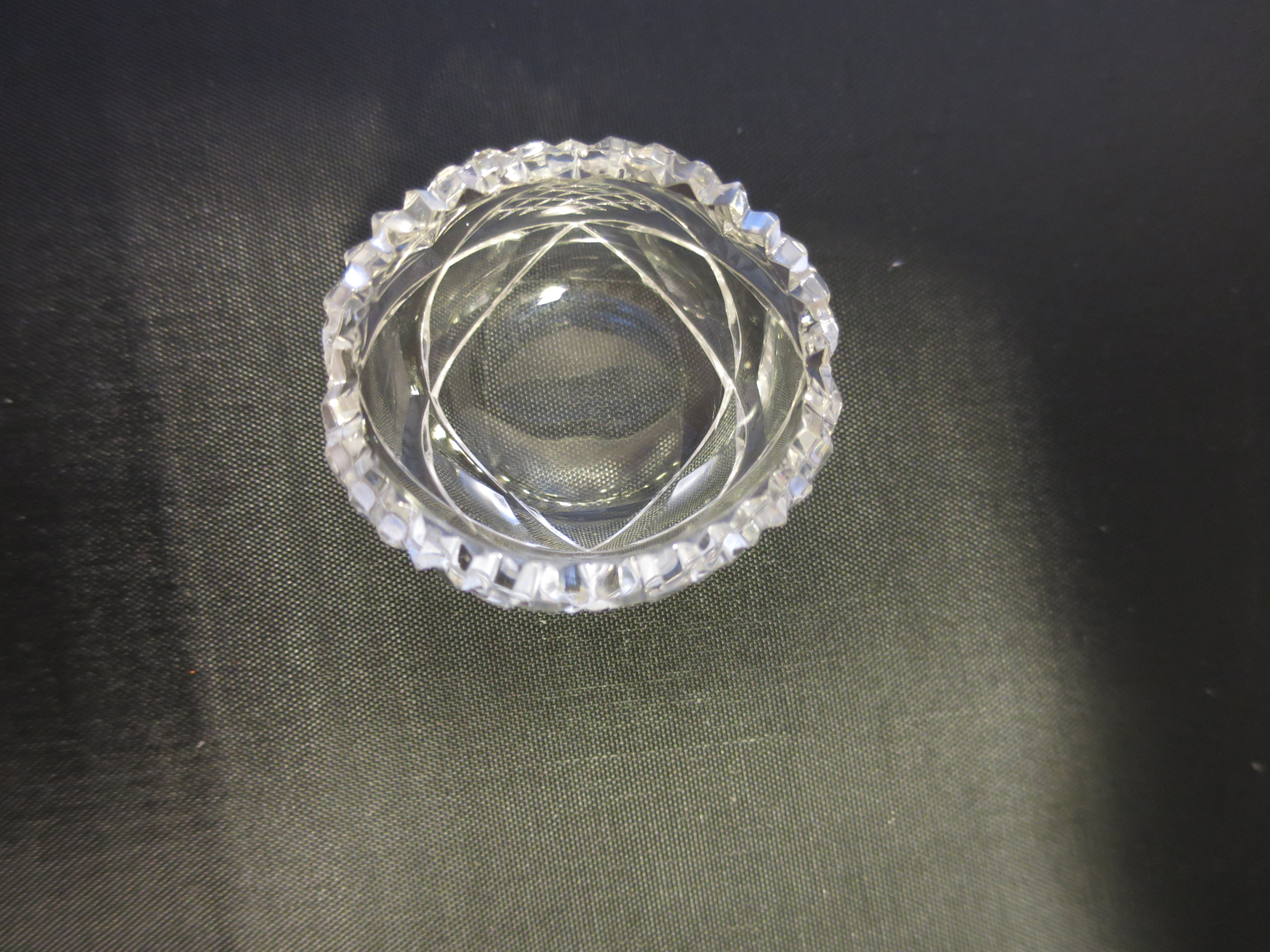 Cut Saw Tooth Fan Diamond Salt Cellar