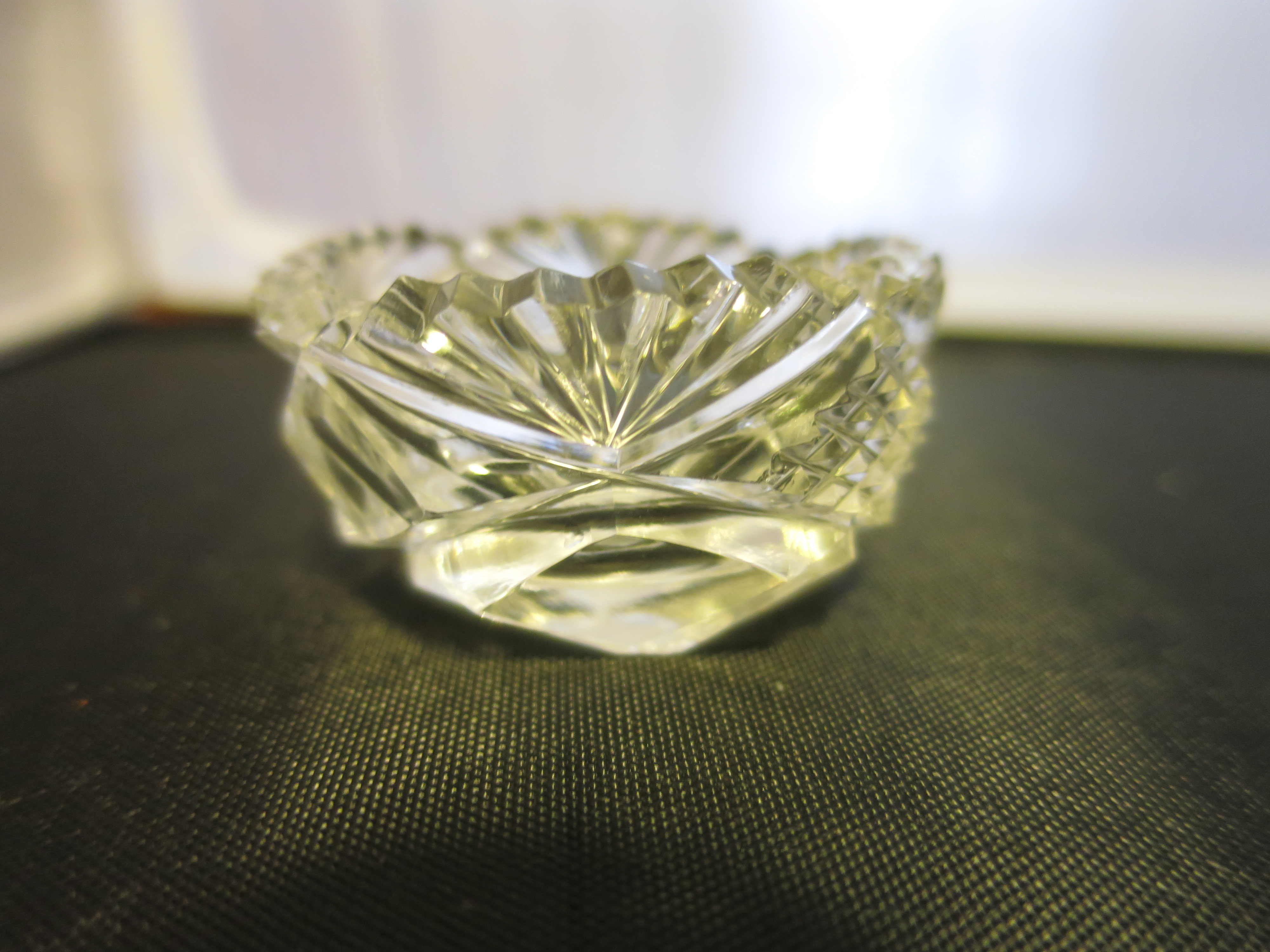 Cut Saw Tooth Fan Diamond Salt Cellar