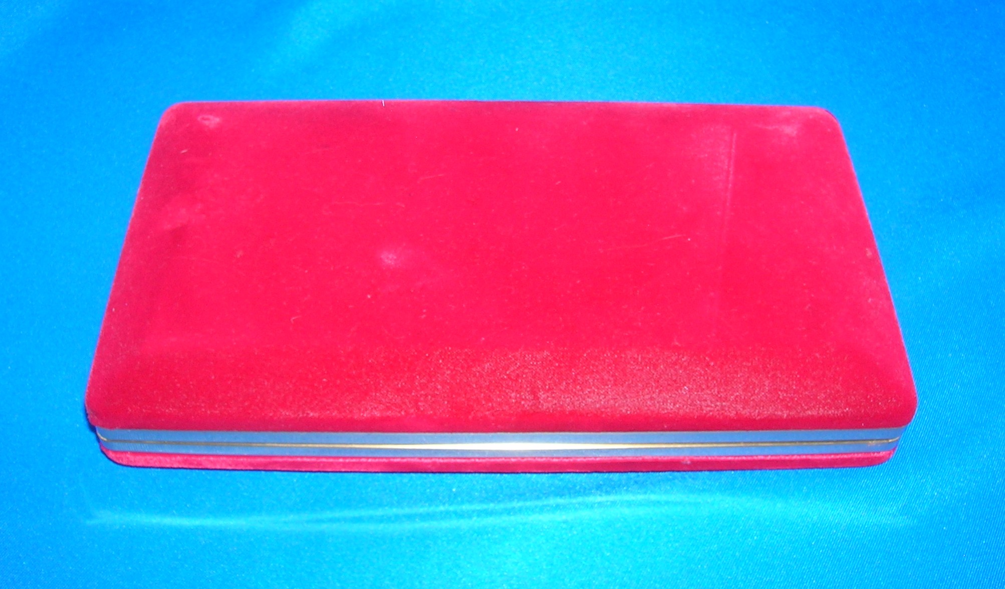 Red Velvet Cream Satin Lined Jewel Box