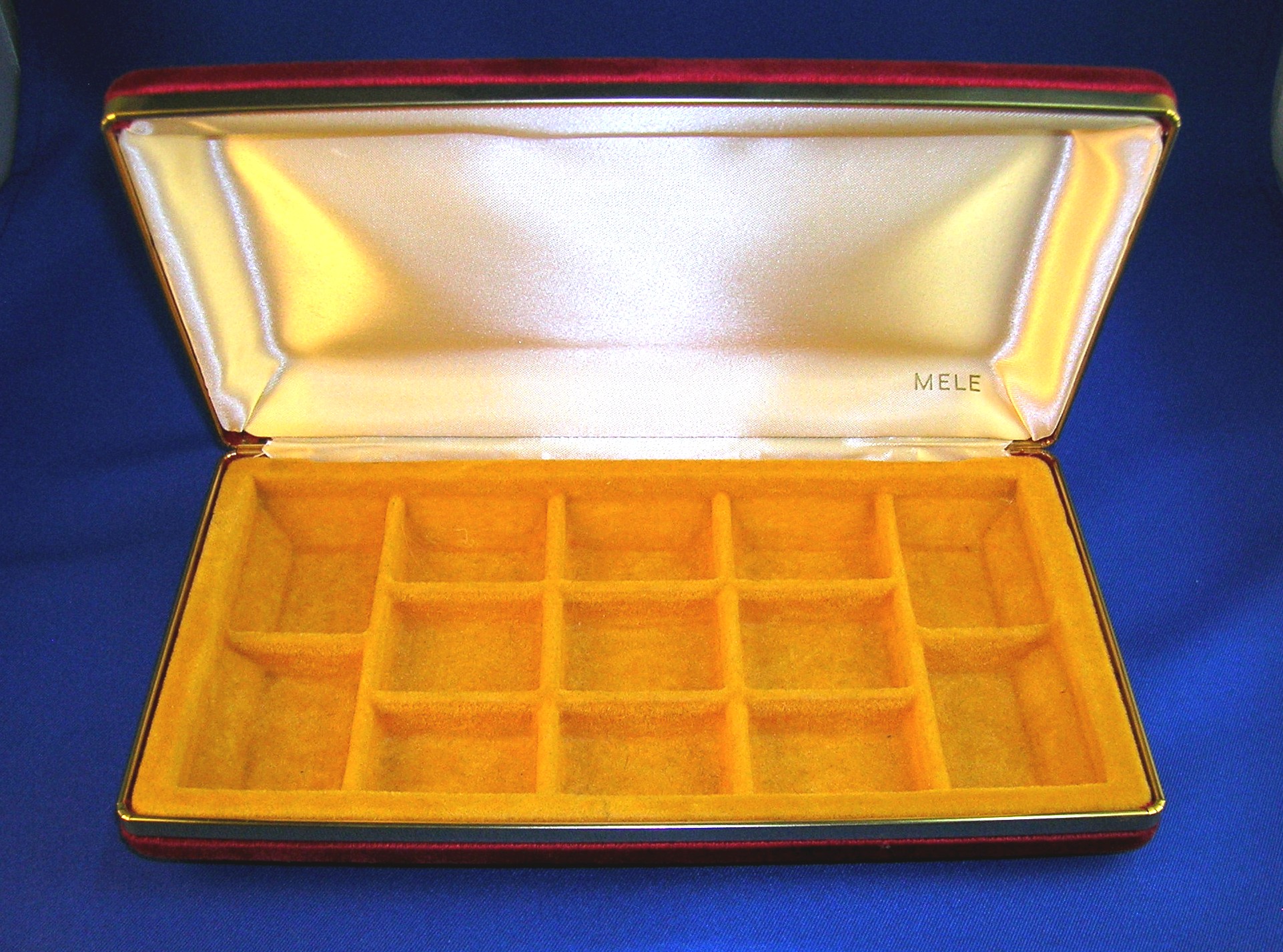 Red Velvet Cream Satin Lined Jewel Box