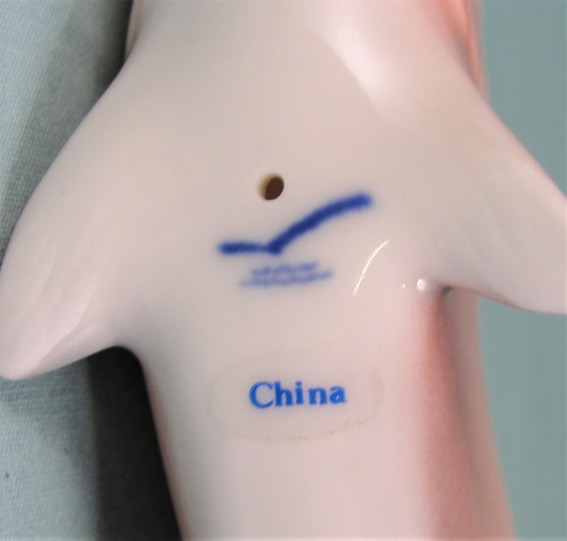 Enesco Avian Seagull Porcelain Rainbow Trout