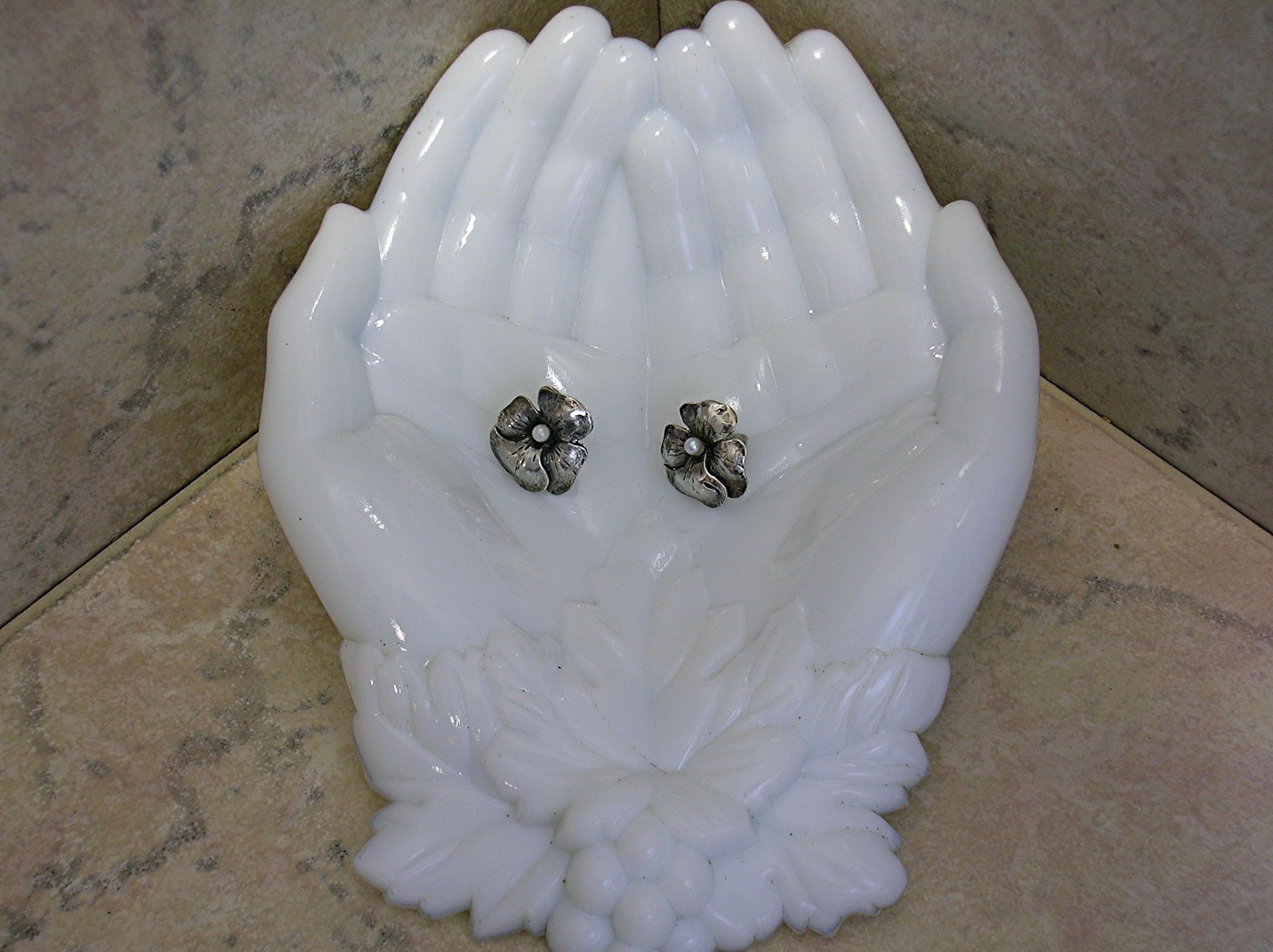 European Silver & Genuine Pearl Flower Earrings