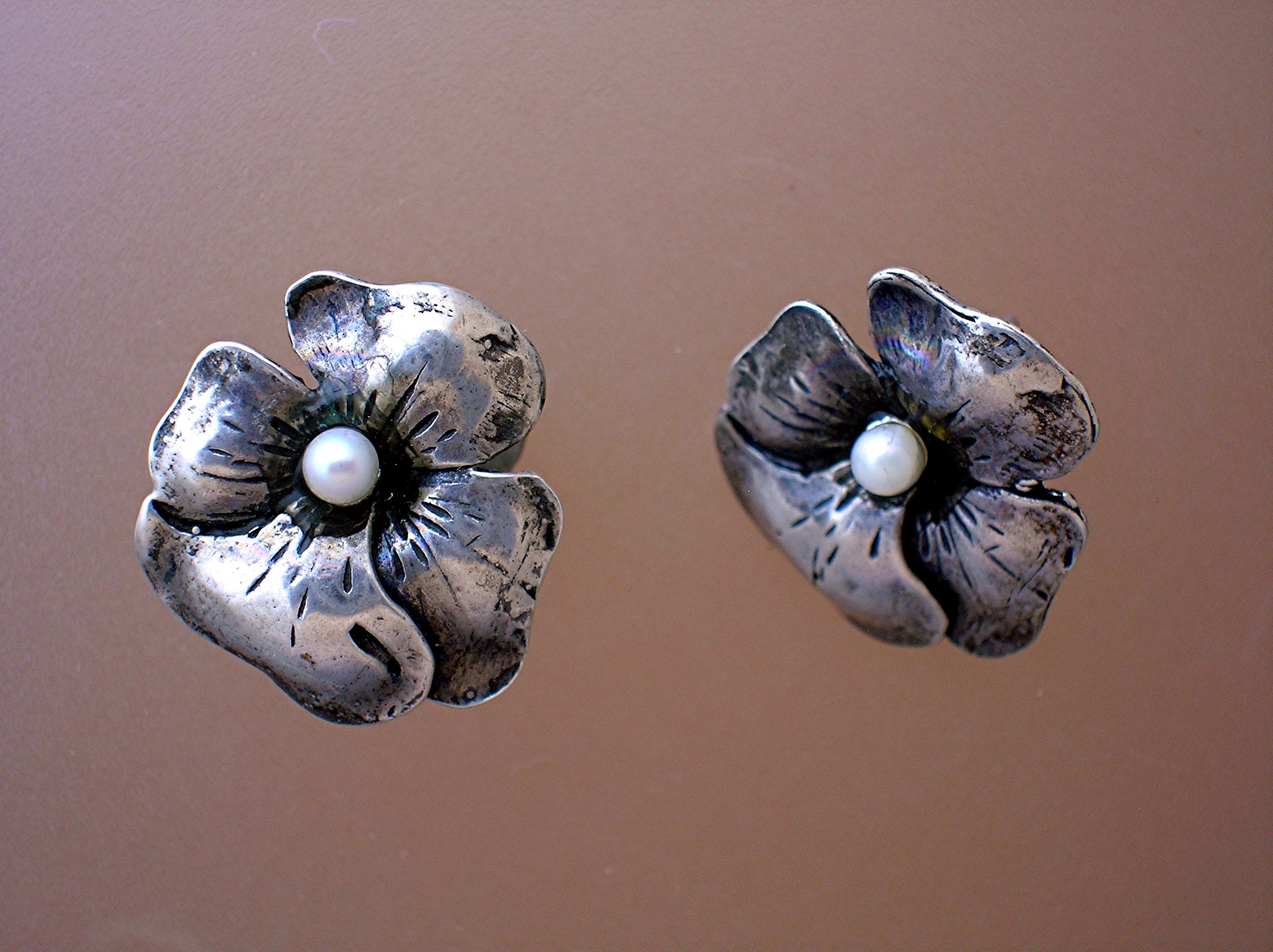 European Silver & Genuine Pearl Flower Earrings