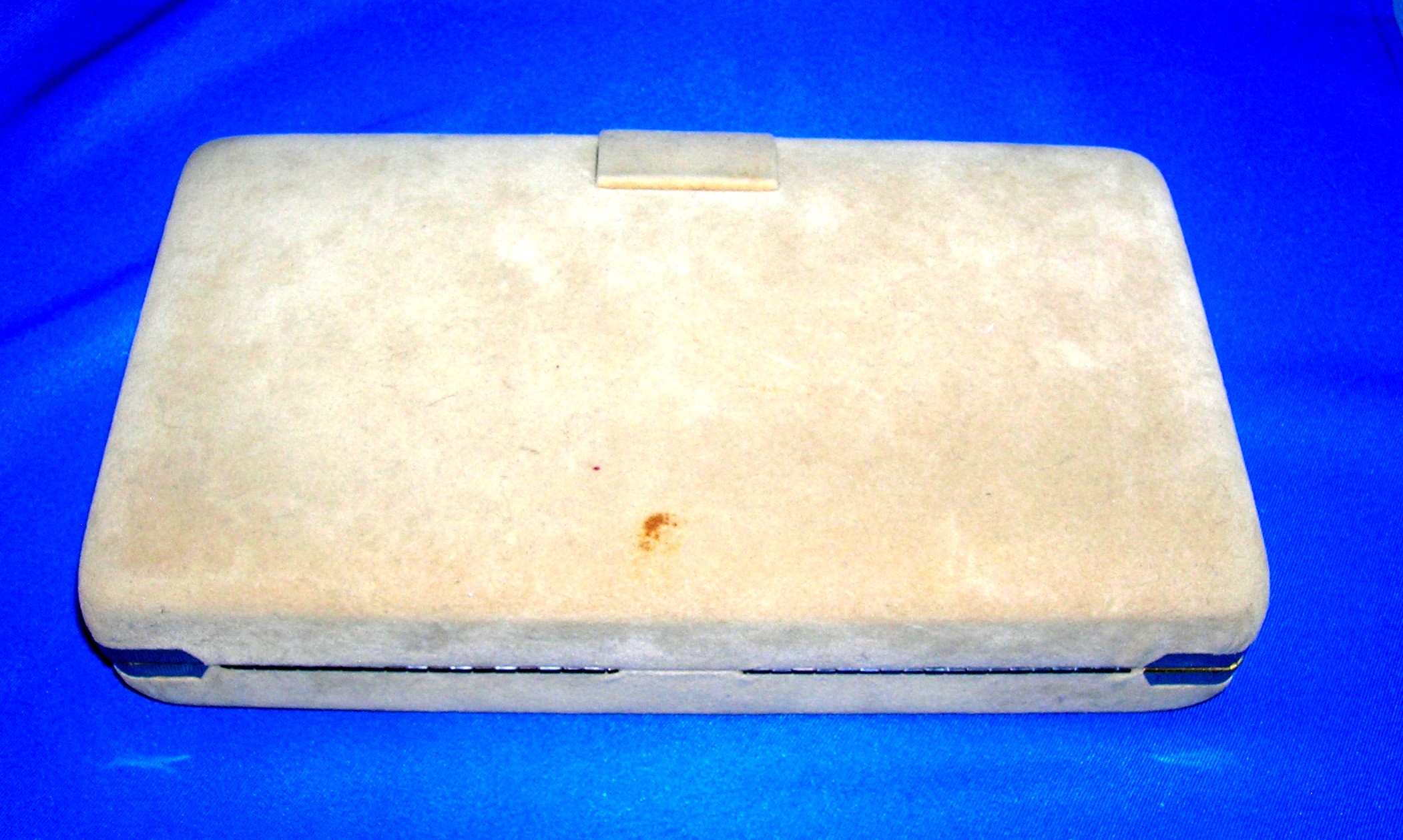 Cream Velvet  Jewel  Box.