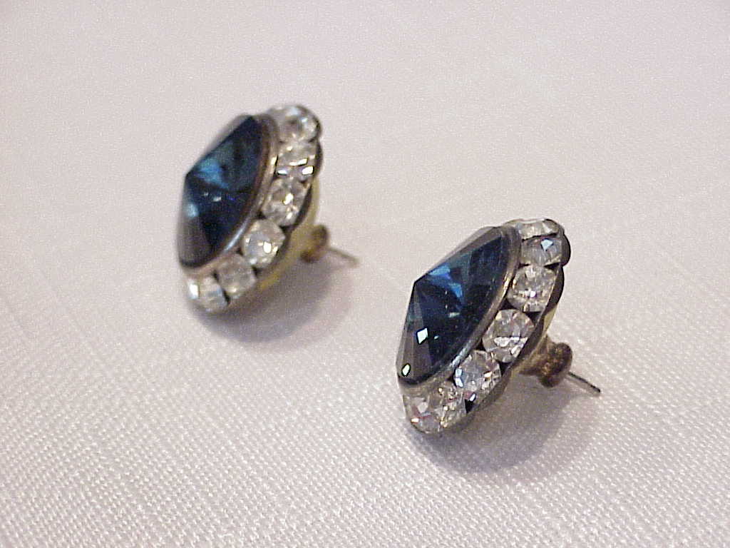 Dark Blue Rivoli And Clear Rhinestone Pierced Earrings