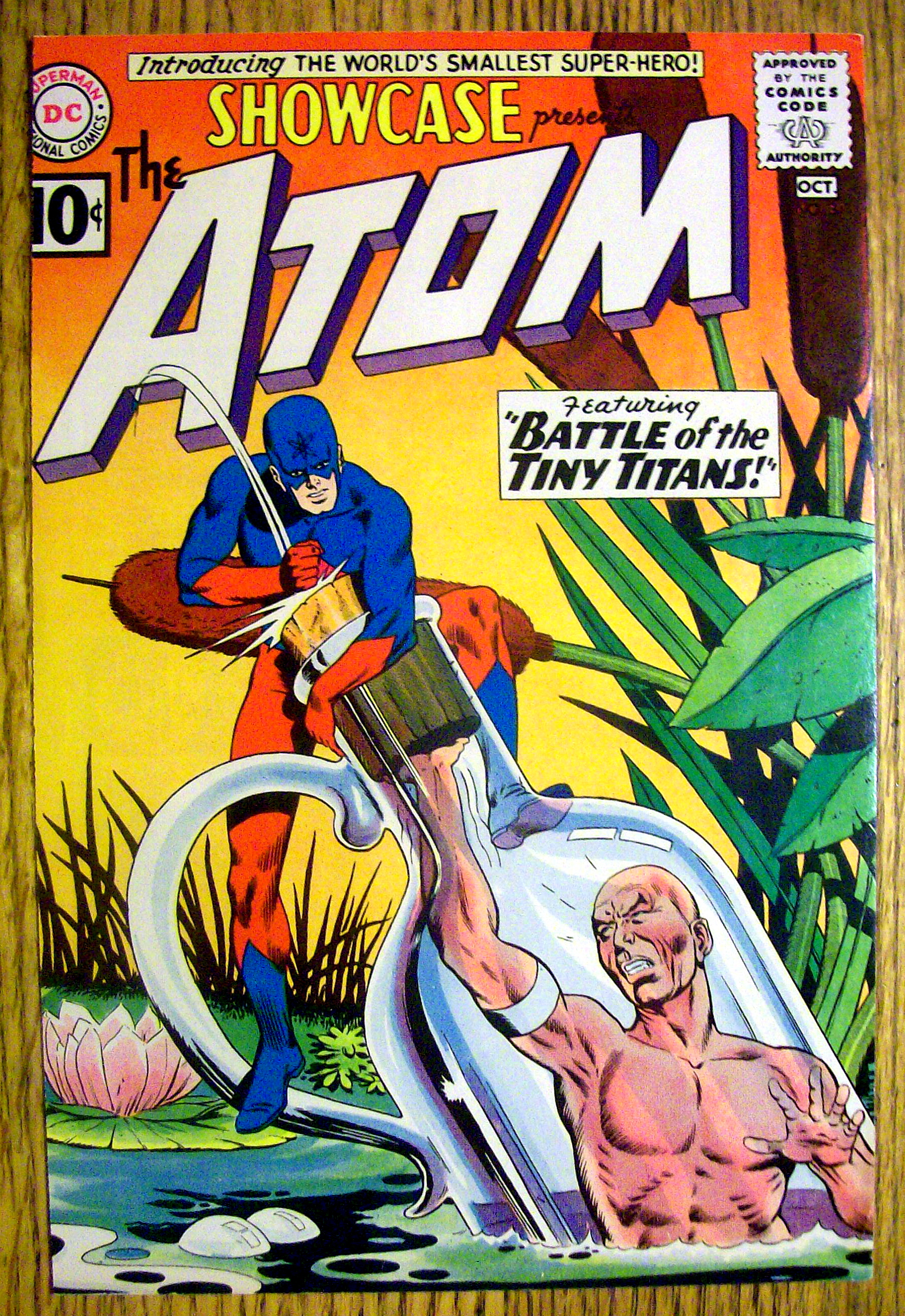 The Atom Comic Cover-October 1961-Atom & Tiny Titans