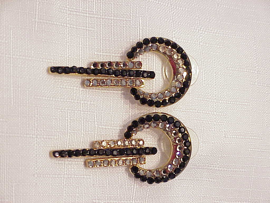 Dangling Black And Gold Rhinestone Pierced Earrings