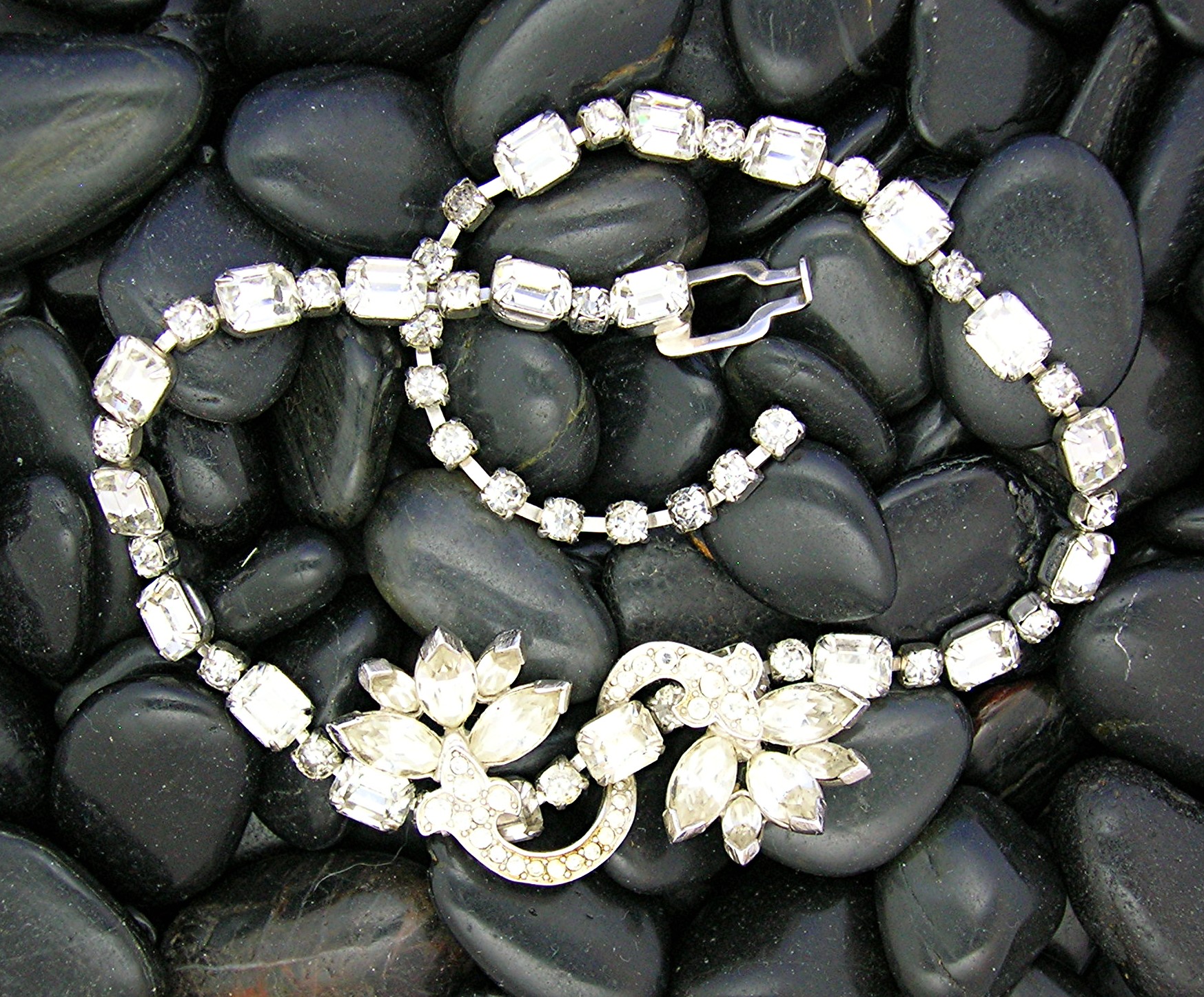 Eisenberg Crystal Necklace Flower Pendant Necklace