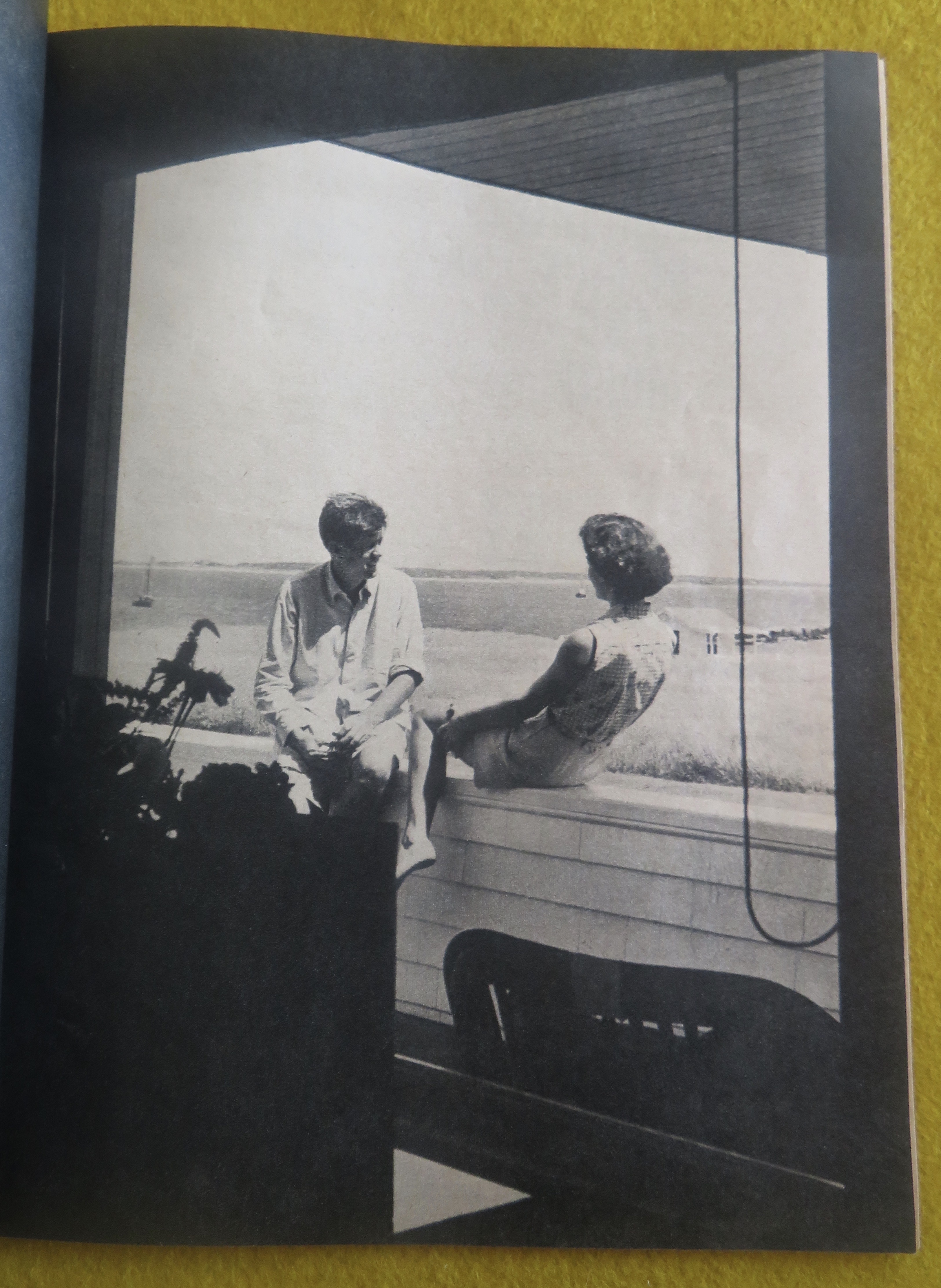 Photoplay Magazine March 1964 Jack & Jackie Courtship