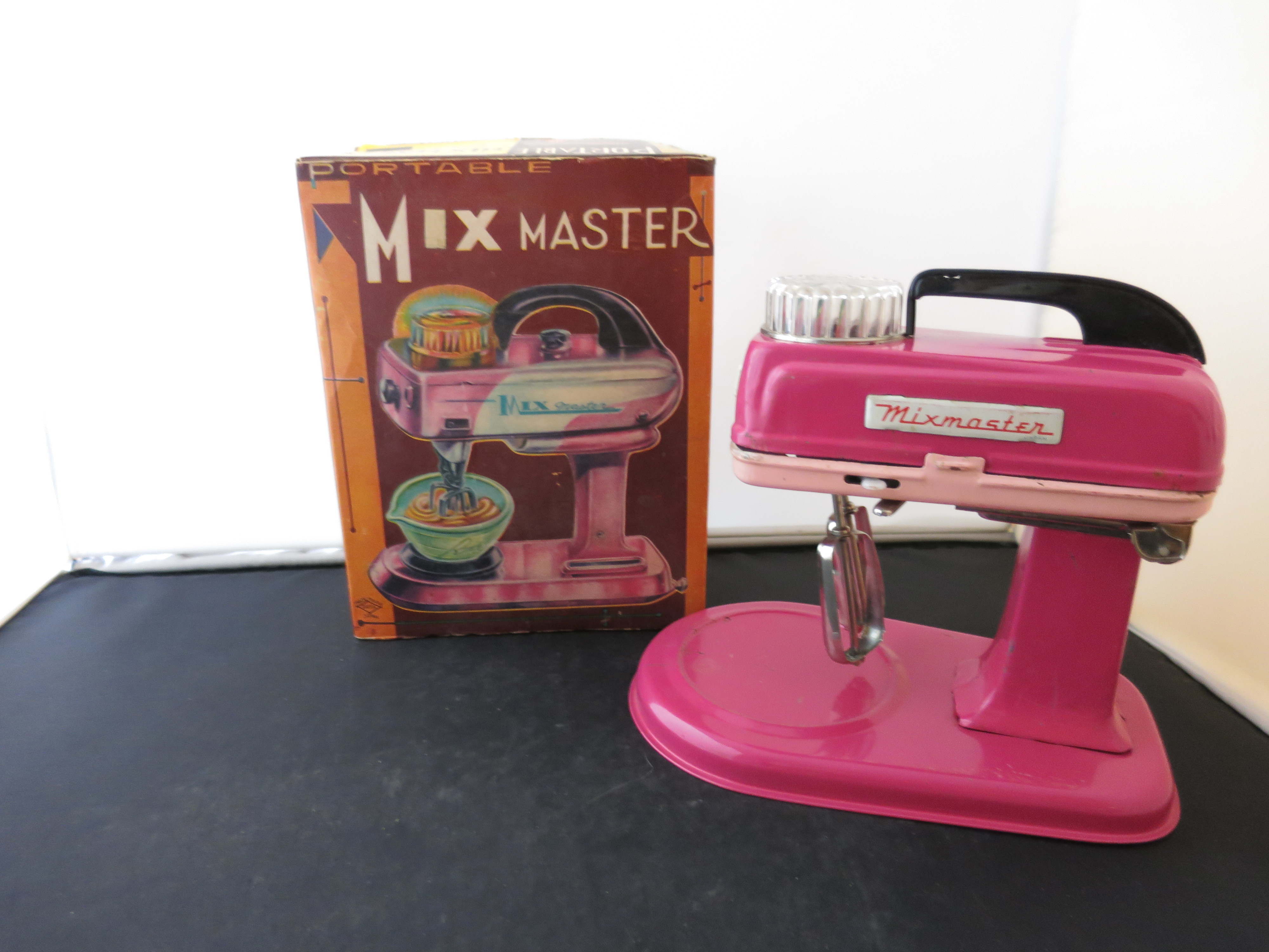 Daiya Japan Portable Mixmaster tin battery operated parts repair