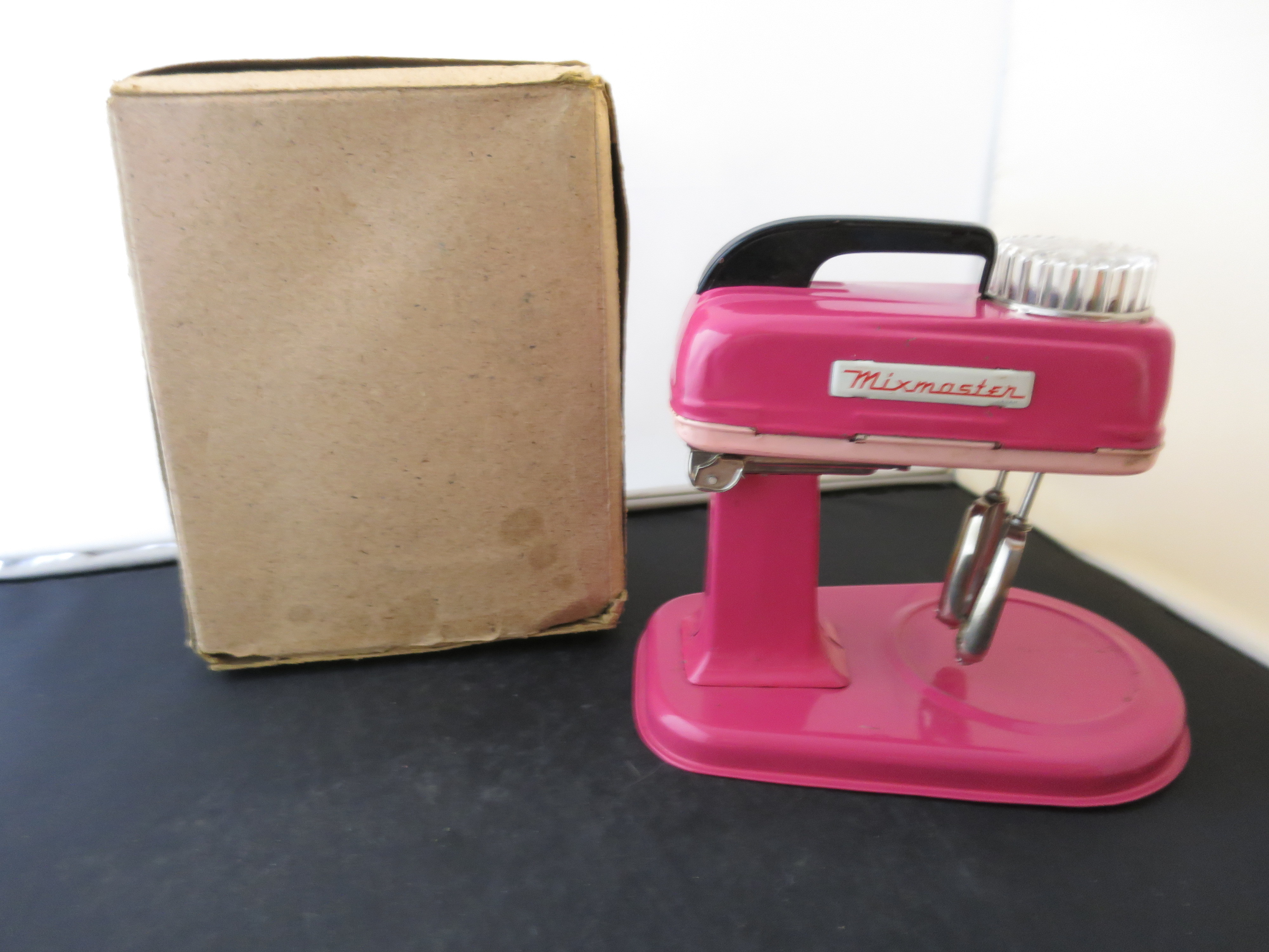 Daiya Japan Portable Mixmaster tin battery operated parts repair