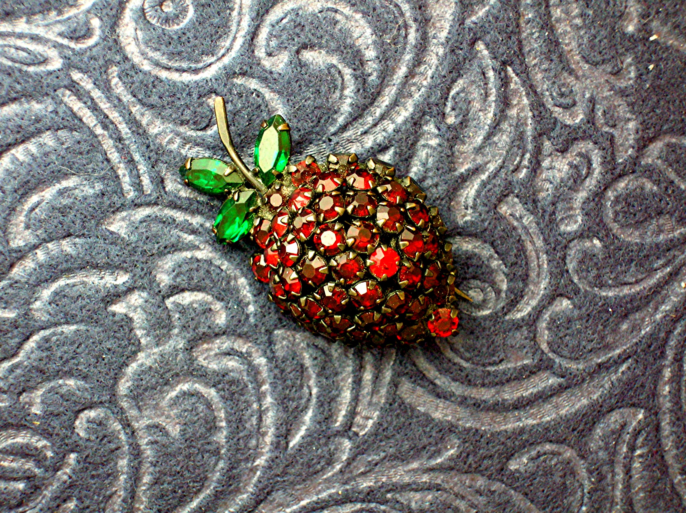 Ruby Red Glass & Emerald Green WARNER Strawberry Pin