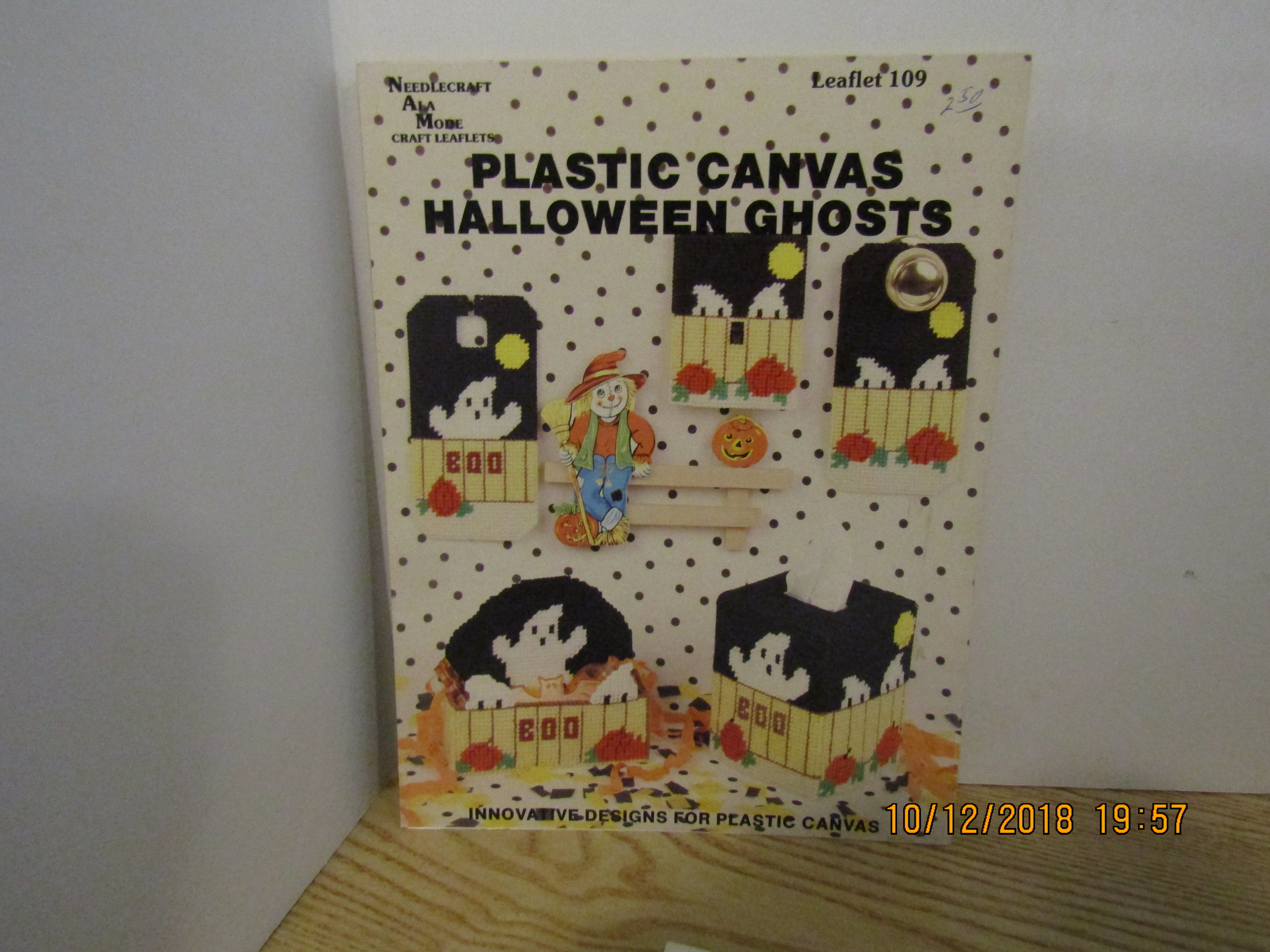 Needlecraft AlaMode PlasticCanvas Halloween Ghosts #109