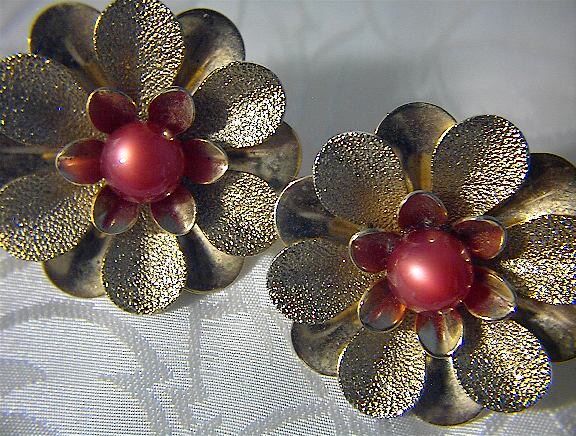 SARAH COVENTRY Goldtone Flower Clip Earrings