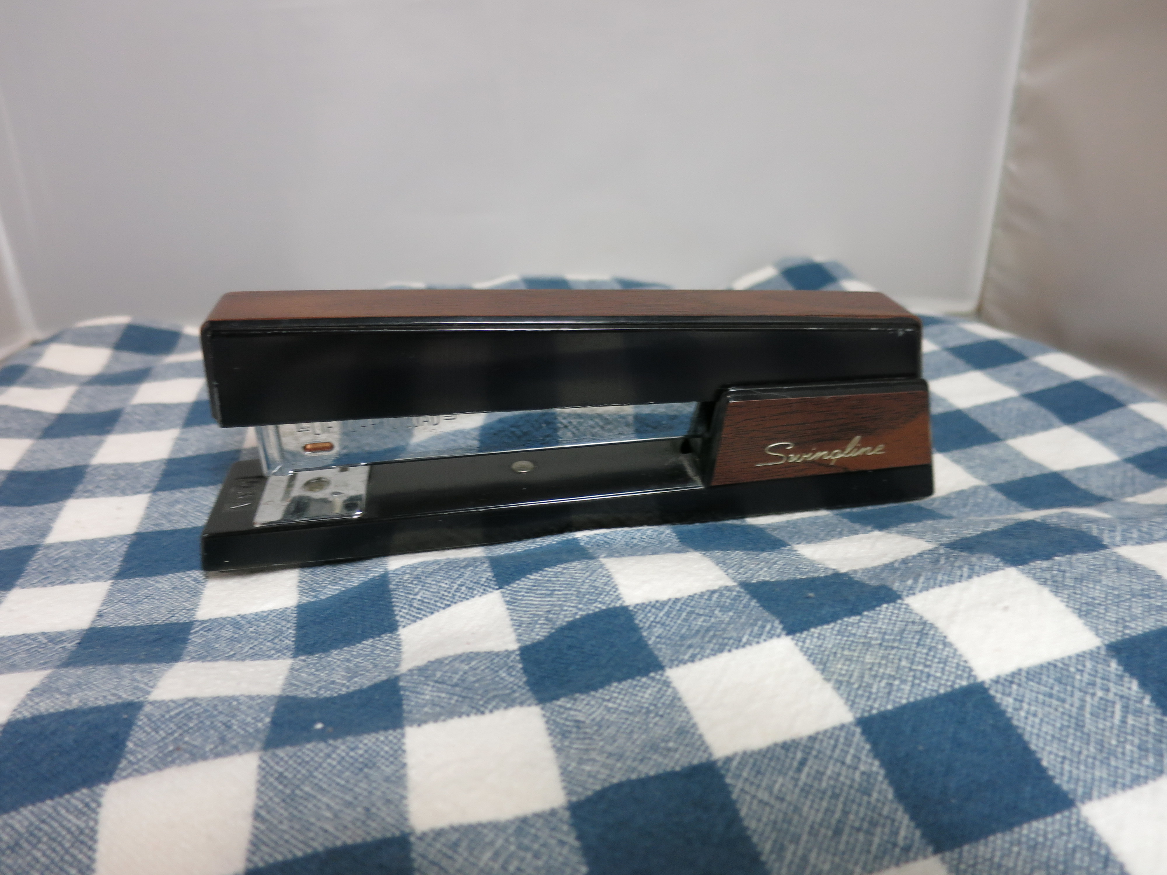 Vintage Metal Swingline Office Stapler Wood Tone Vertical Stapler