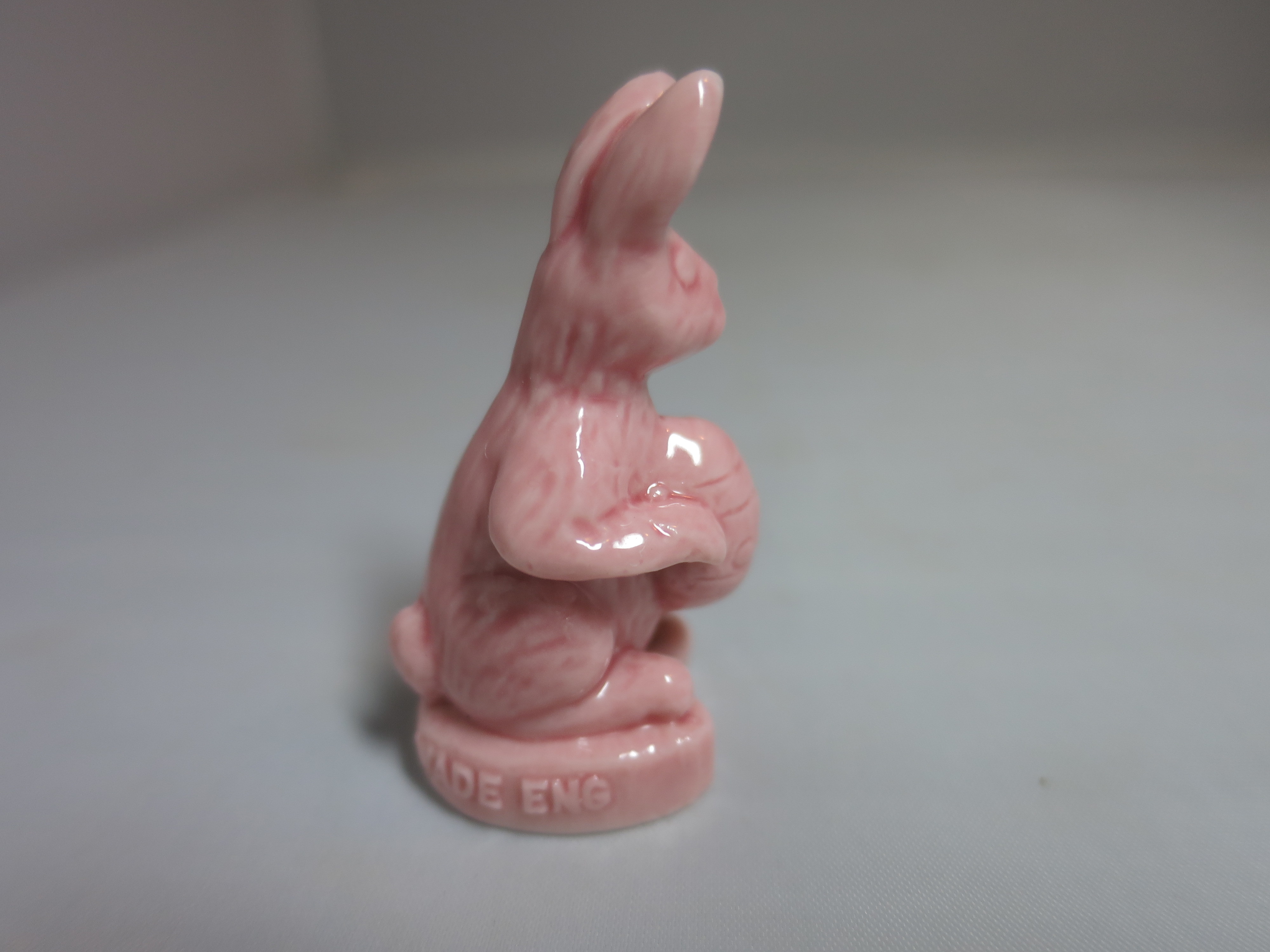 Bunny Rabbit Wade England Figurine Calendar Series, Pink