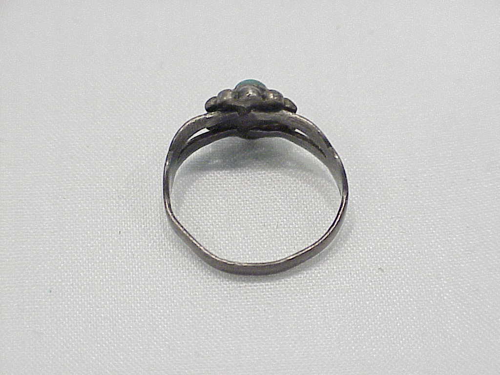 Vintage Bell Trading Post Sterling Silver And Turquoise Child'S Ring
