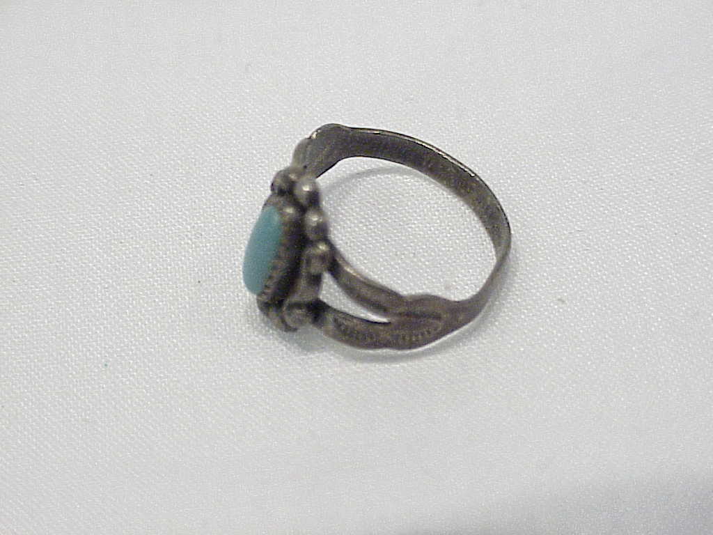 Vintage Bell Trading Post Sterling Silver And Turquoise Child'S Ring