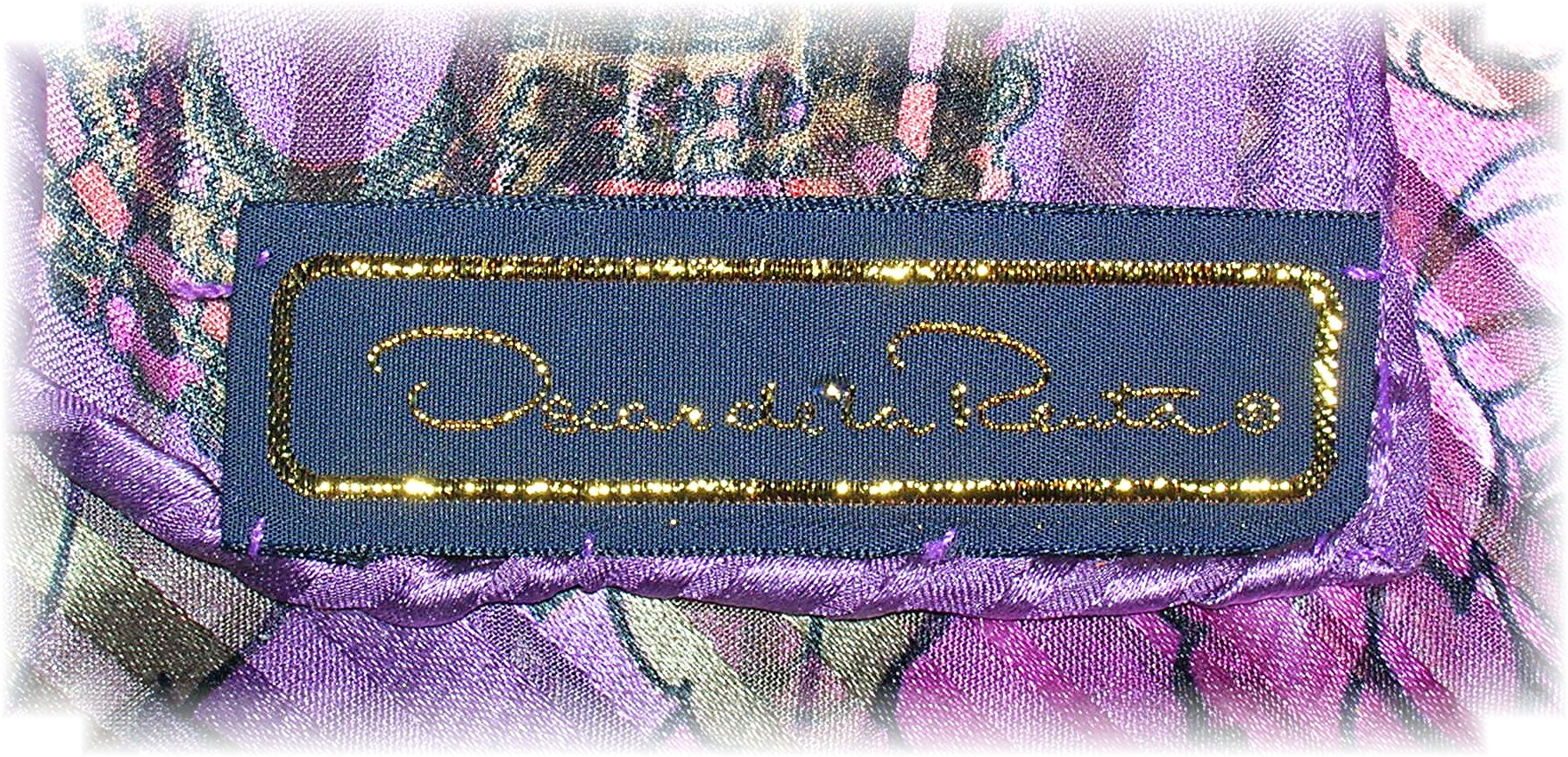 100% Silk Scarf Oscar De La Renta