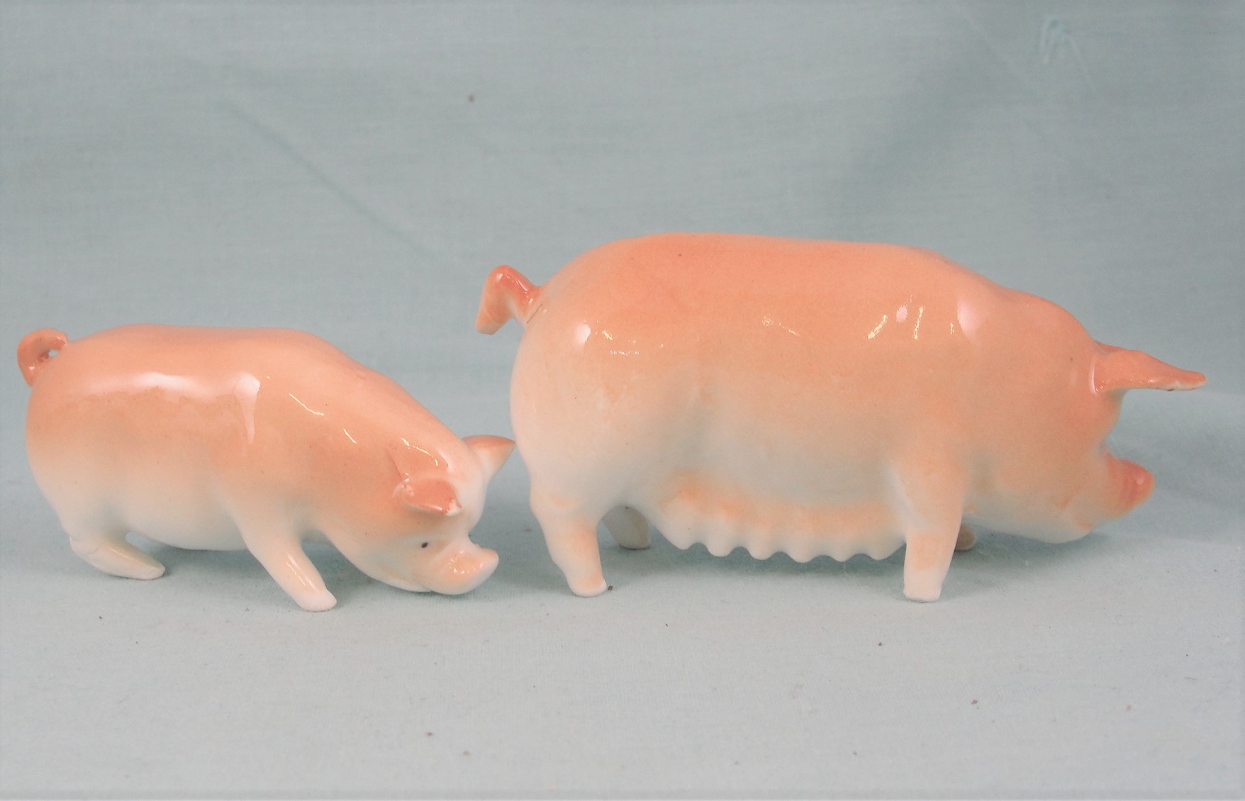 OMC Japan Bone China Pig and Piglet Miniature