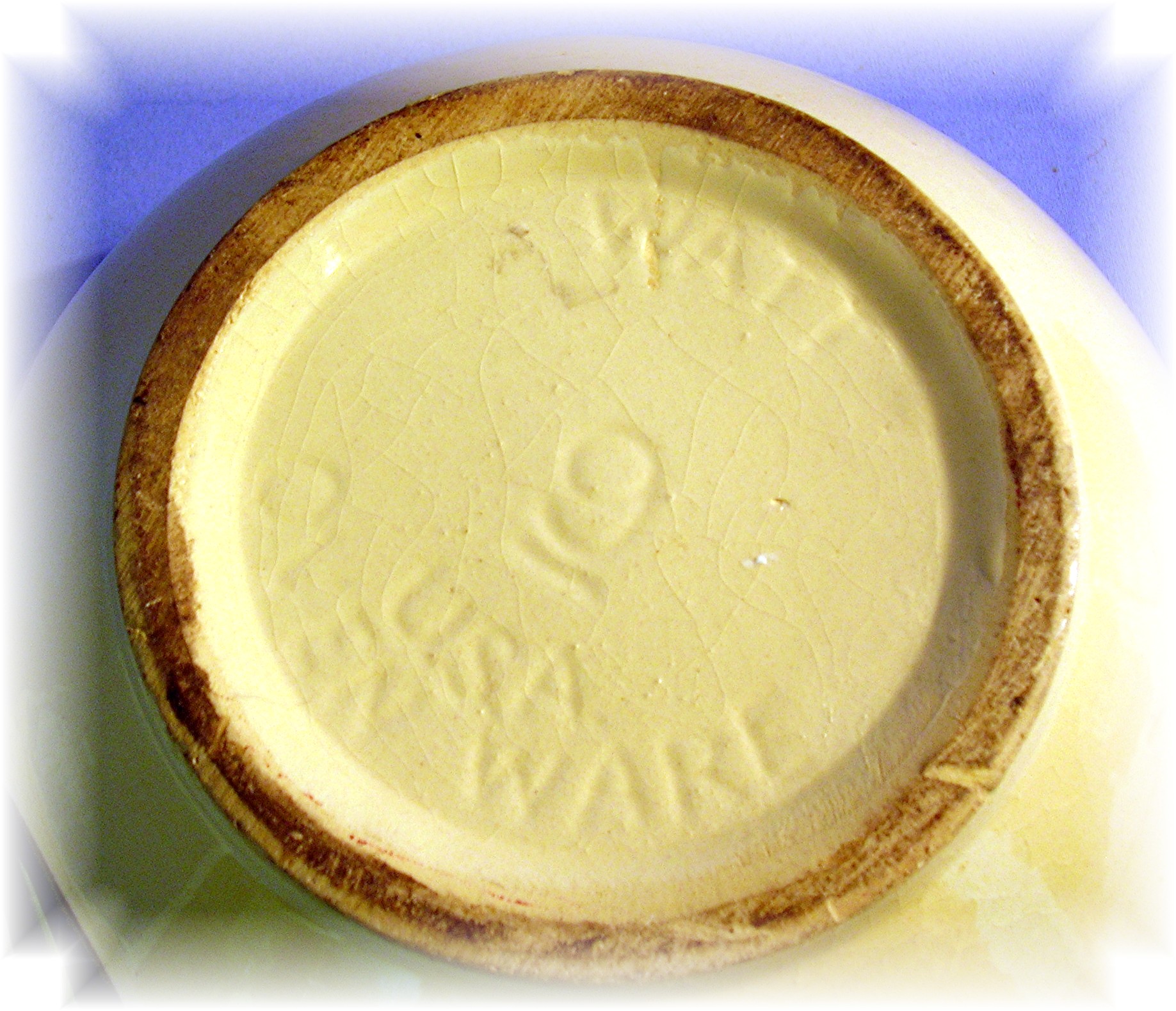 Watt  Apple Oven Ware Parkston Creamery Bowl