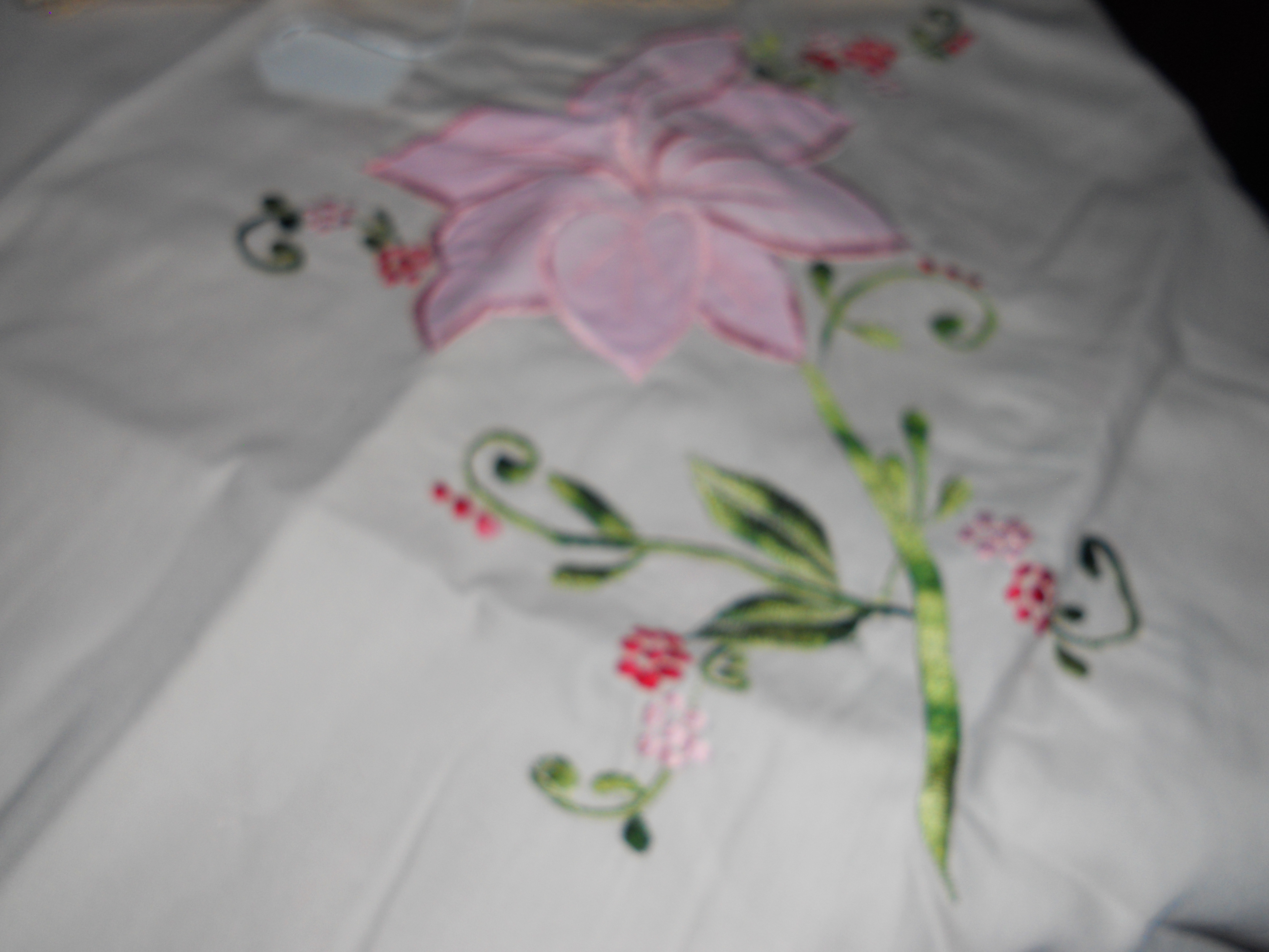Table Cover W/ 4 Napkins