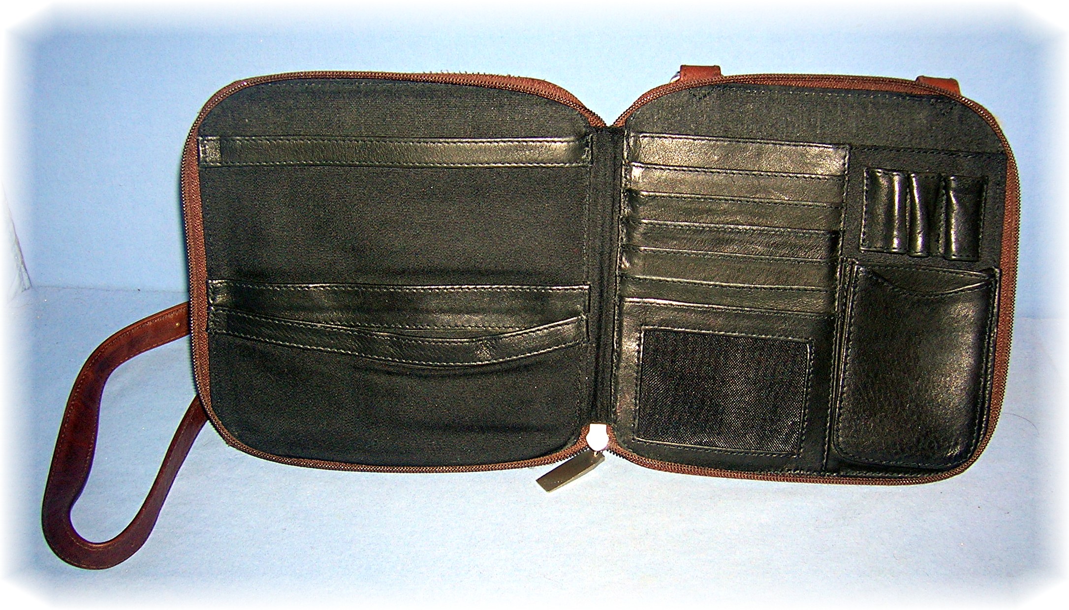 HOBO Purse Organizer Over The Shoulder, Brown Leather