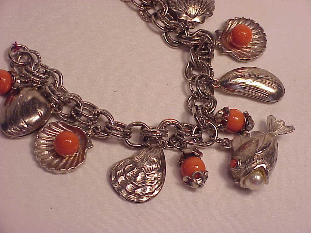 Silver Tone Beach Theme Charm Bracelet With Seashells And Fish