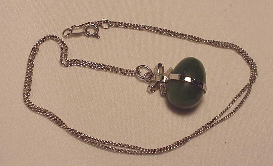 Elka Sterling Silver Necklace With Jade Stone Egg Pendant