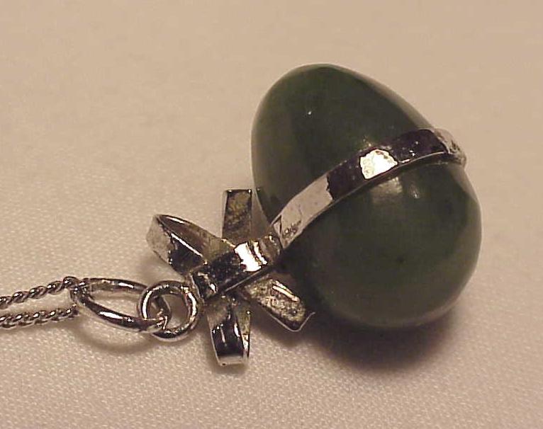 Elka Sterling Silver Necklace With Jade Stone Egg Pendant