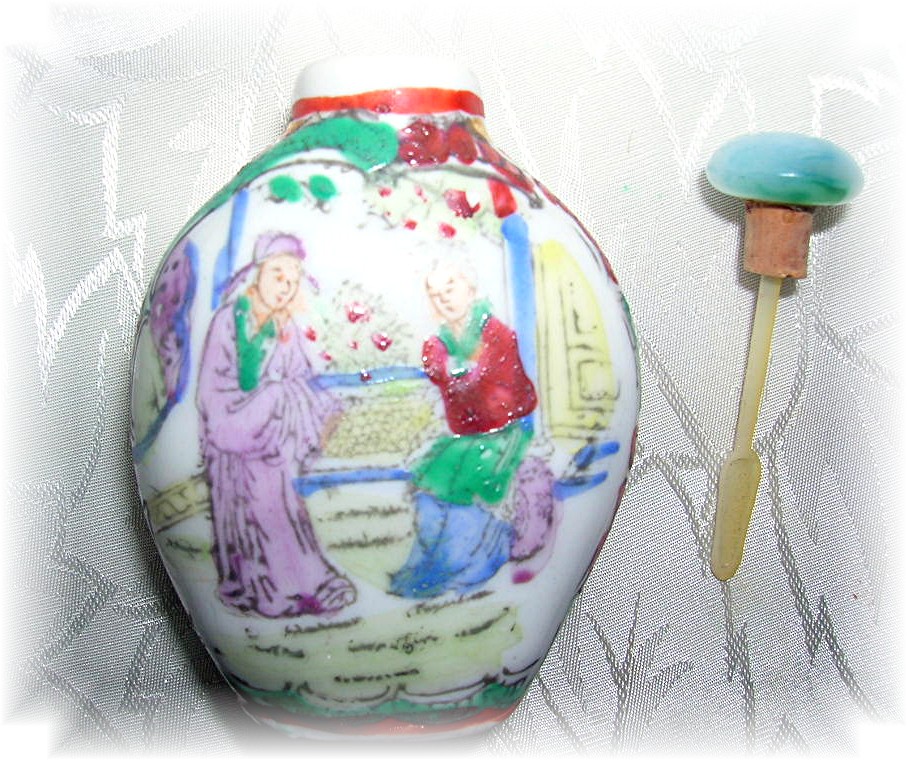 Hand Painted Snuff Bottle