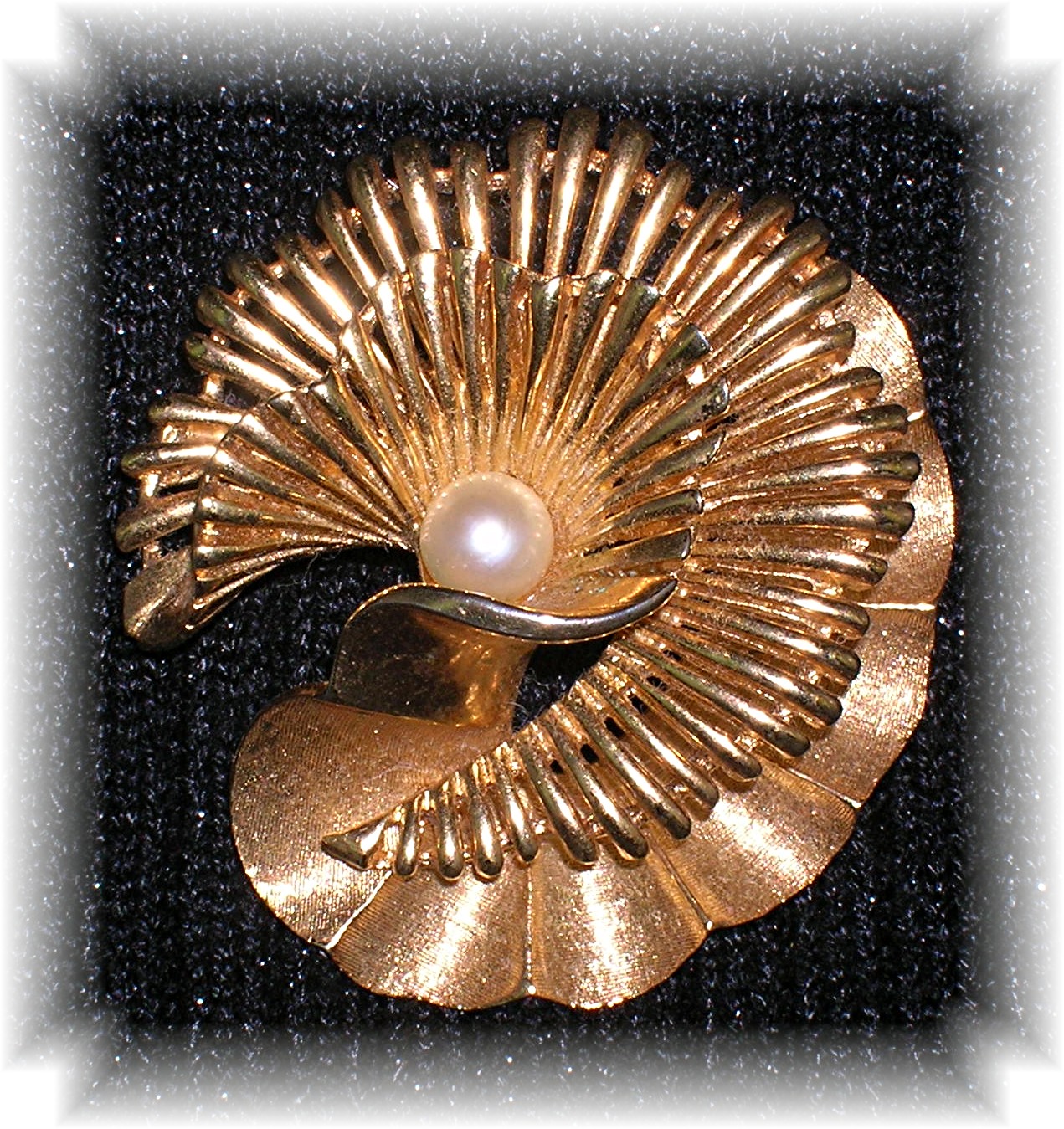 Boucher Gold  6mm Cultured  Pearl Brooch