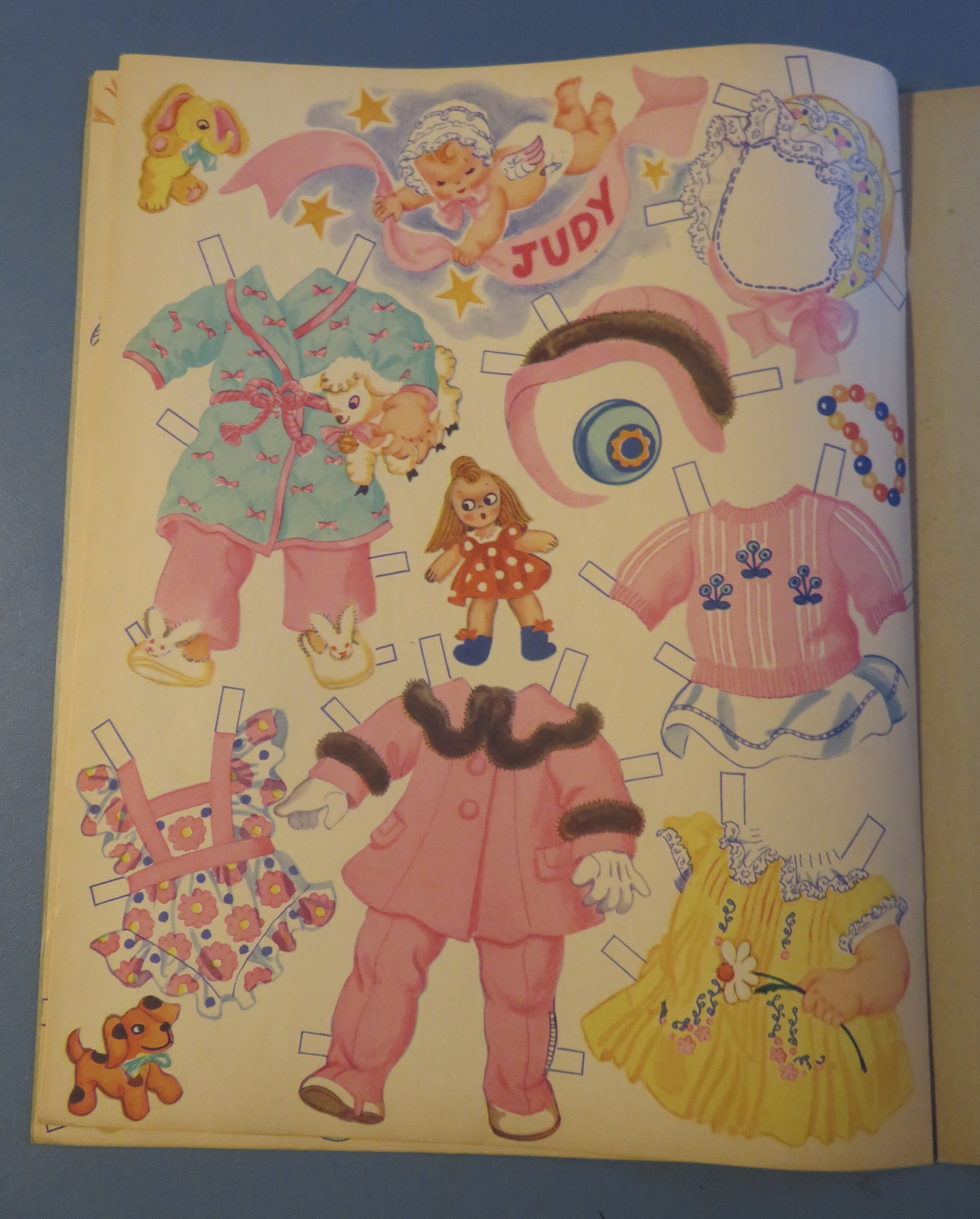 4 Doll Babies Booklet 1948 Babies & Clothes