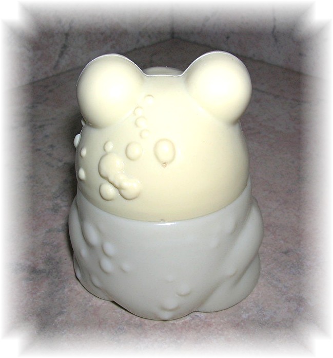 AVON Enchanted Frog, Cream Sachet B OTTLE